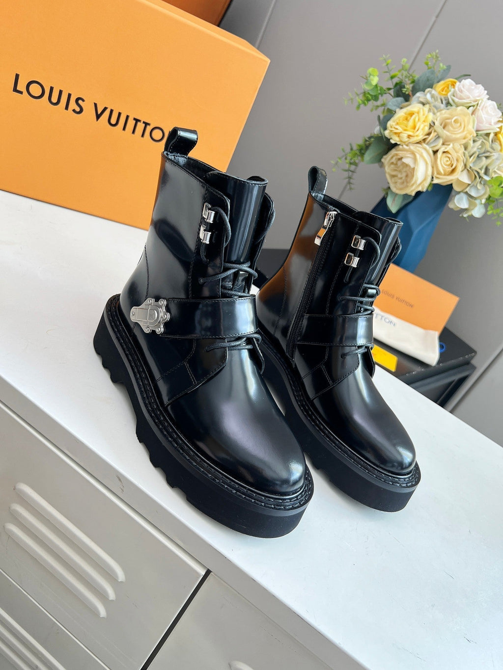 LOUIS VUITTON LV WOMEN'S BEAUBOURG ANKLE BOOT IN GLOSSY BLACK CALFSKIN