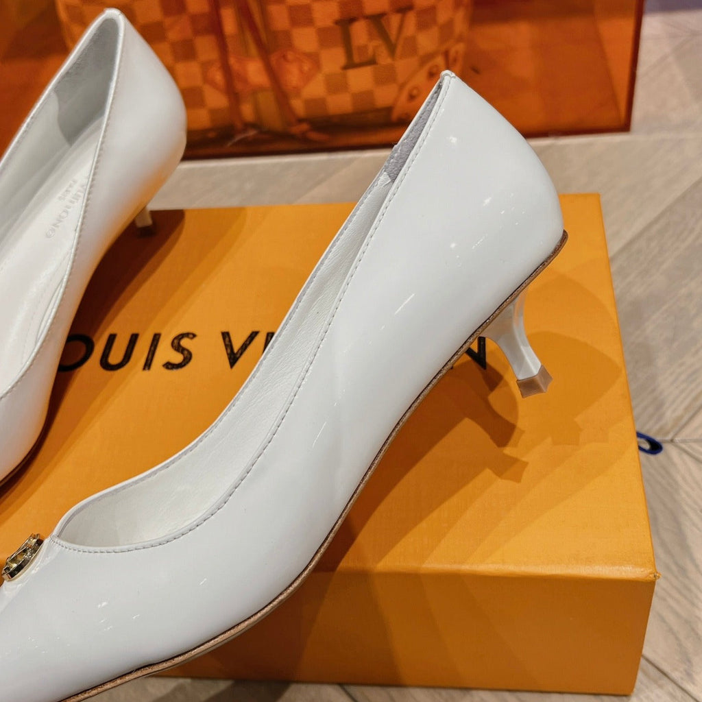 LOUIS VUITTON LV SINGLE LOW HEEL PUMP WHITE