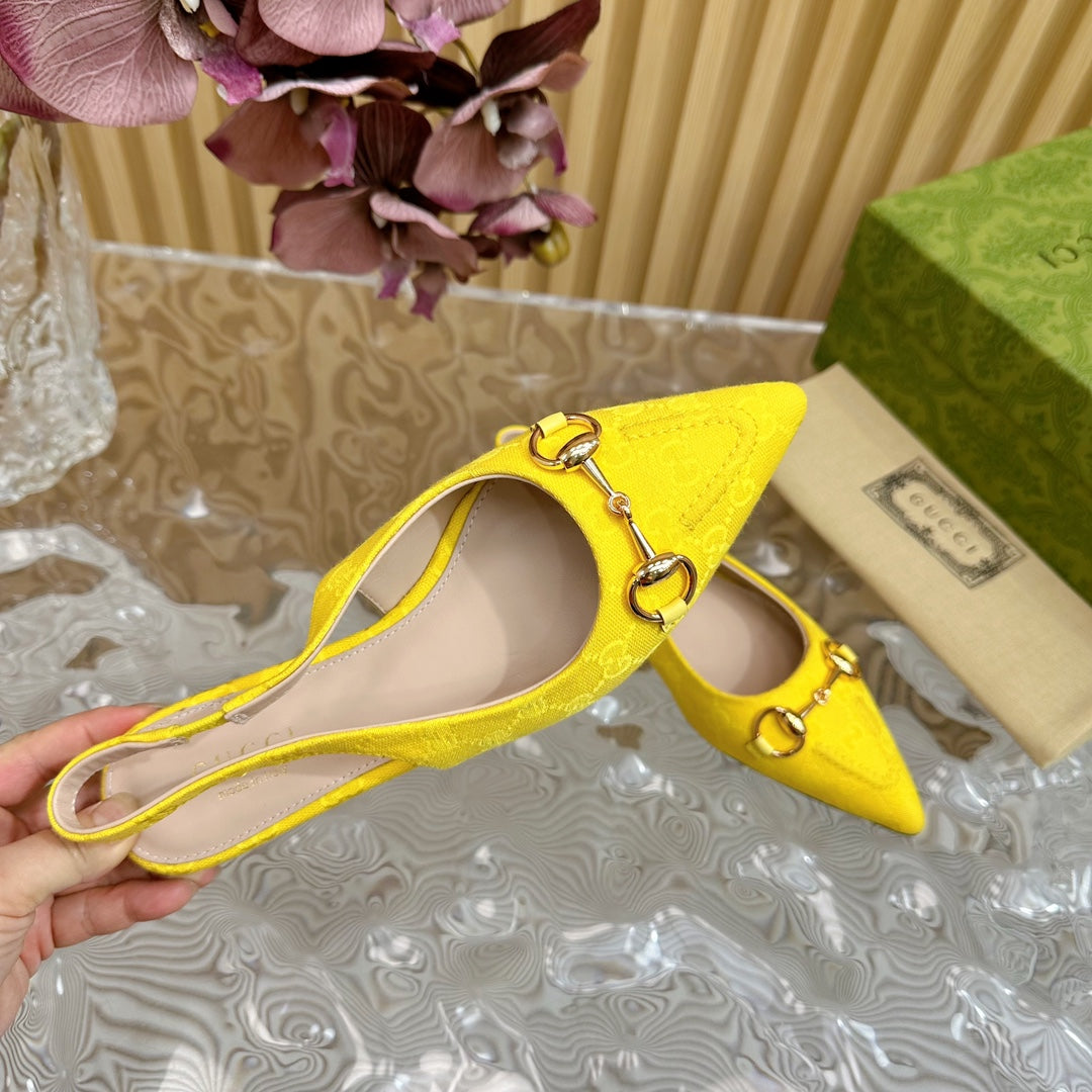 GUCCI WOMEN'S SLIDE SANDAL WITH CROSS LEMON CANVAS