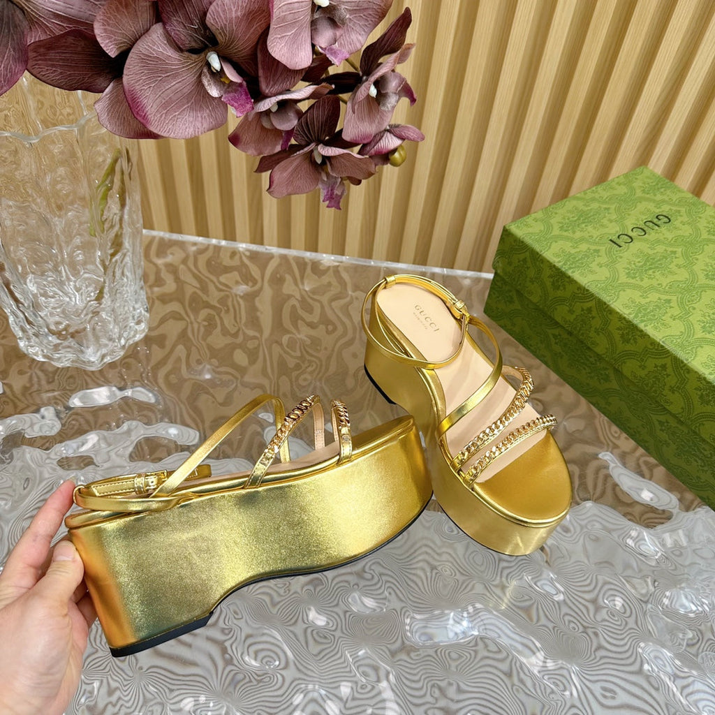 GUCCI PLATFORM SANDAL METALLIC GOLD CALFSKIN WITH CHAINS