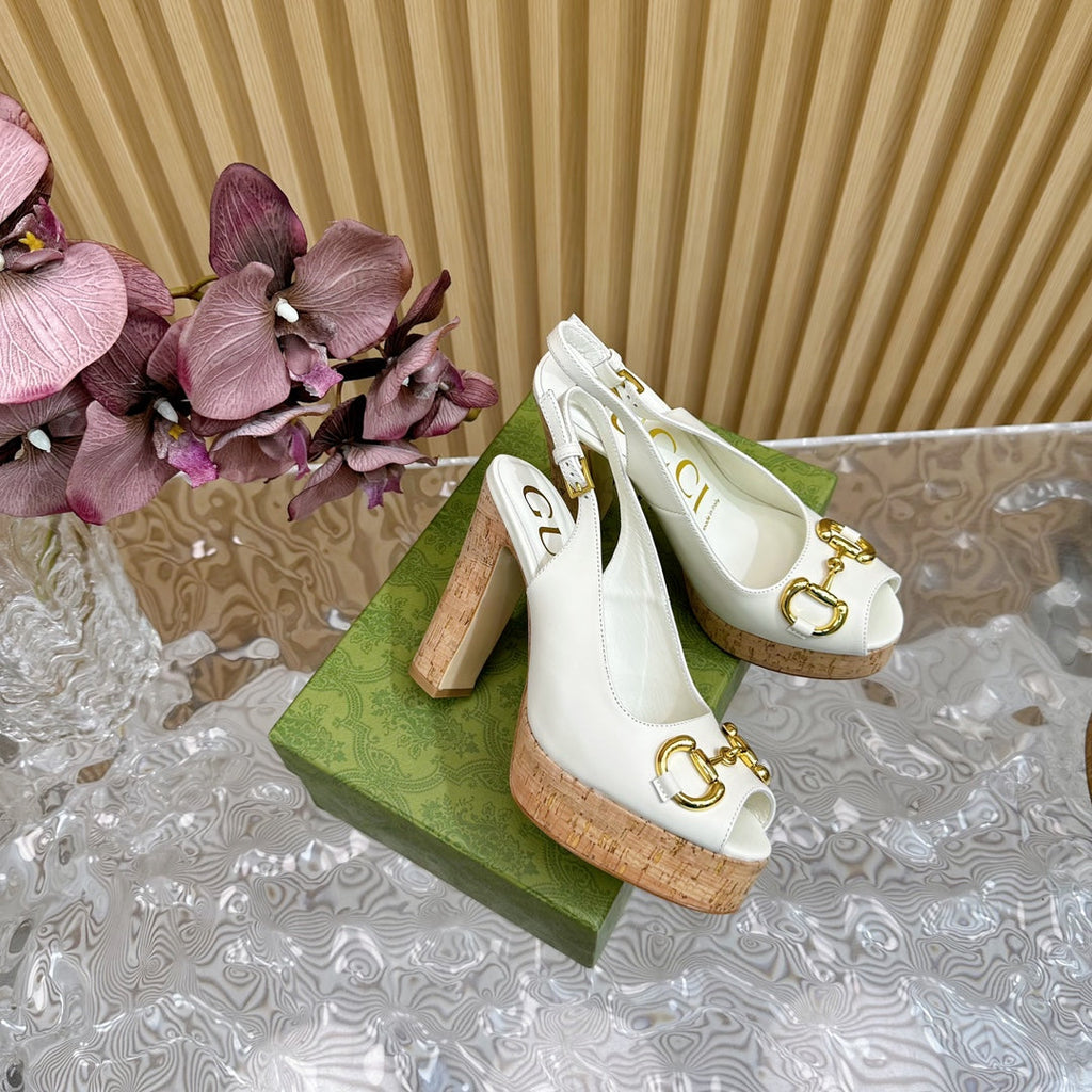 GUCCI SANDAL WITH PLATFORM AND CLAMP WHITE LAMBSKIN