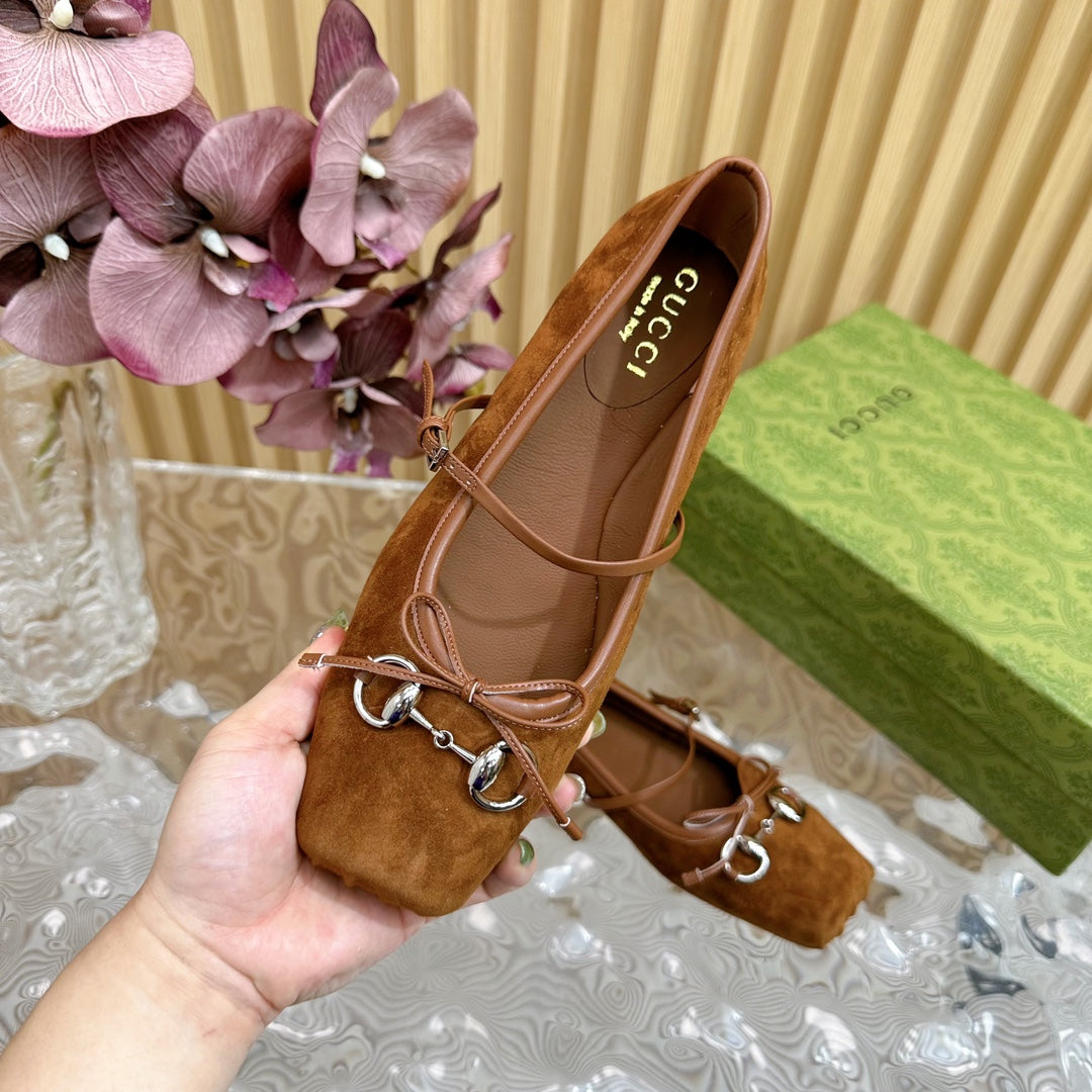 GUCCI BALLET FLAT IN BRONZE BROWN SUEDE WITH SILVER HARDWARE