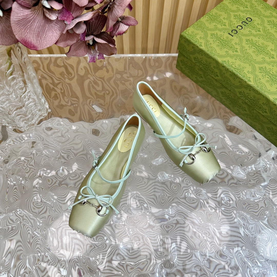 GUCCI BALLET FLAT IN JADE GREEN SILK WITH SILVER HARDWARE