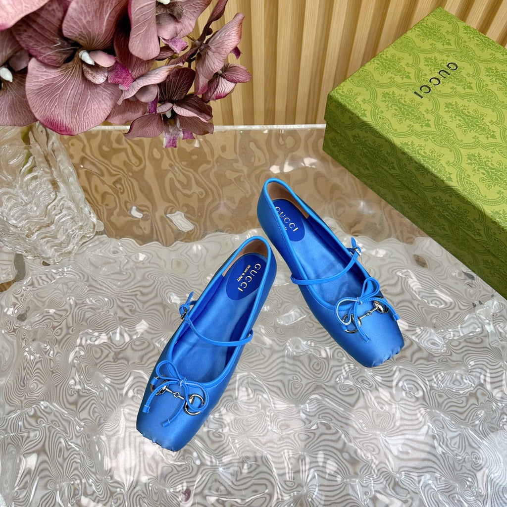 GUCCI BALLET FLAT IN COBALT BLUE SILK WITH SILVER HARDWARE