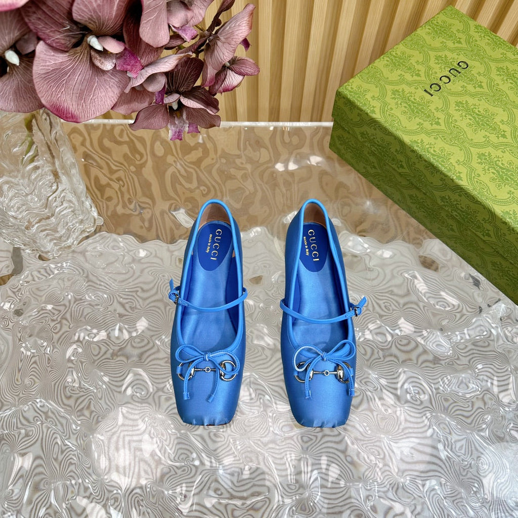 GUCCI BALLET FLAT IN COBALT BLUE SILK WITH SILVER HARDWARE