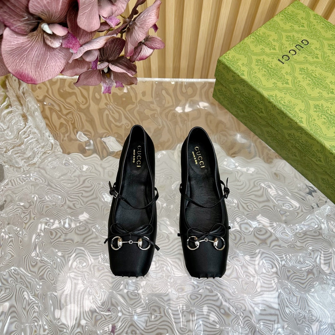 GUCCI BALLET FLAT IN BLACK SILK WITH SILVER HARDWARE