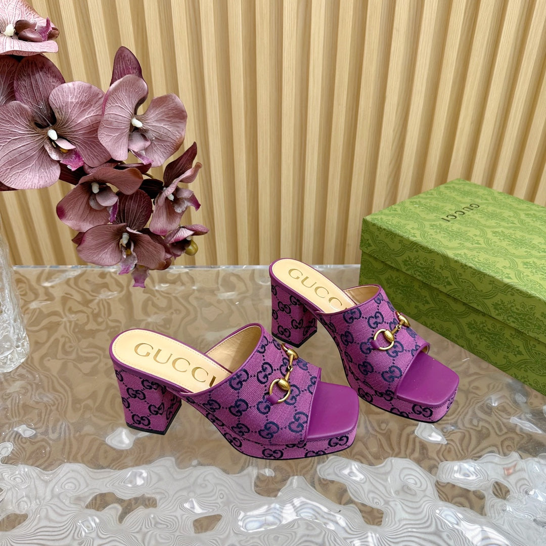 GUCCI HORSEBIT SLIDE SANDAL IN VIOLET MONOGRAM CANVAS AND SHEEPSKIN LINING