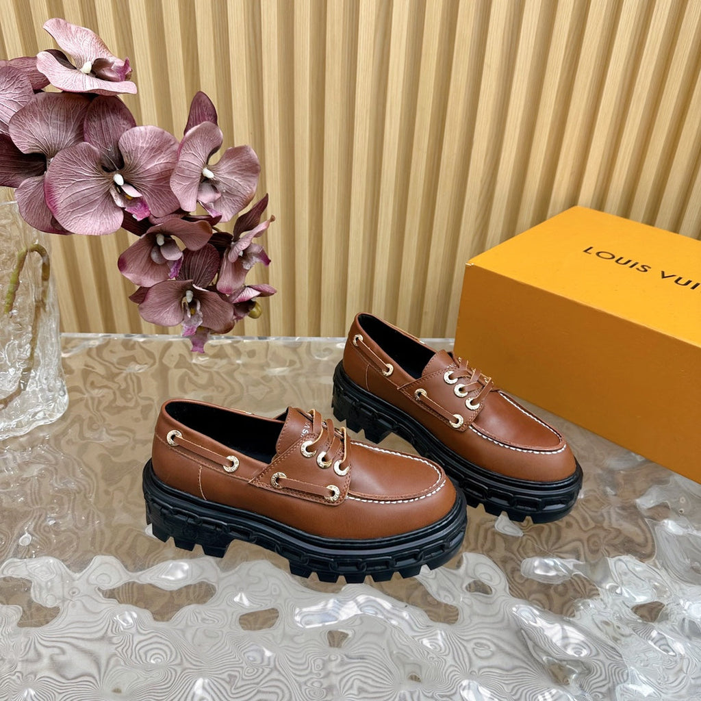 LOUIS VUITTON LV RECORD BOAT SHOE IN BRONZE BROWN GLOSSY CALFSKIN