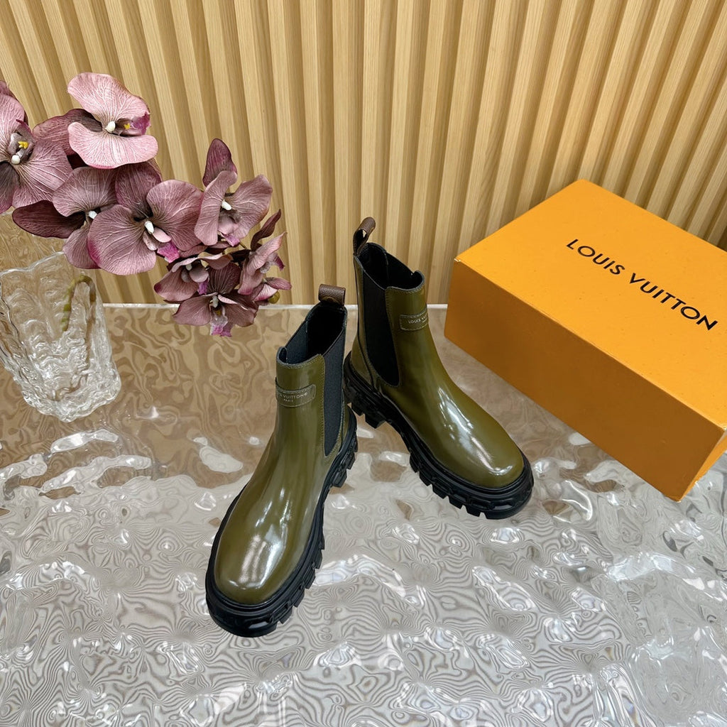 LOUIS VUITTON BOTTINE LV BEAUBOURG IN ARMY GREEN GLOSSY CALFSKIN