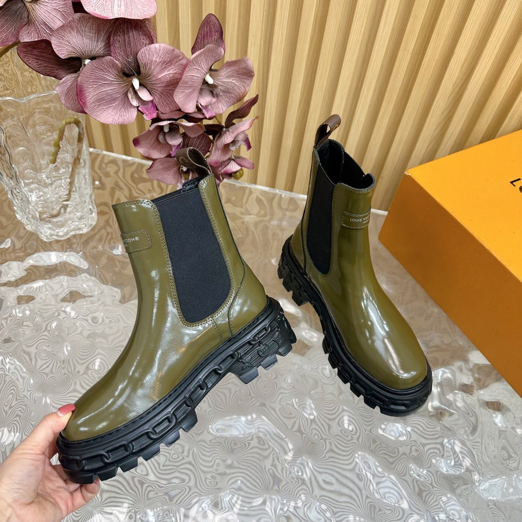 LOUIS VUITTON BOTTINE LV BEAUBOURG IN ARMY GREEN GLOSSY CALFSKIN