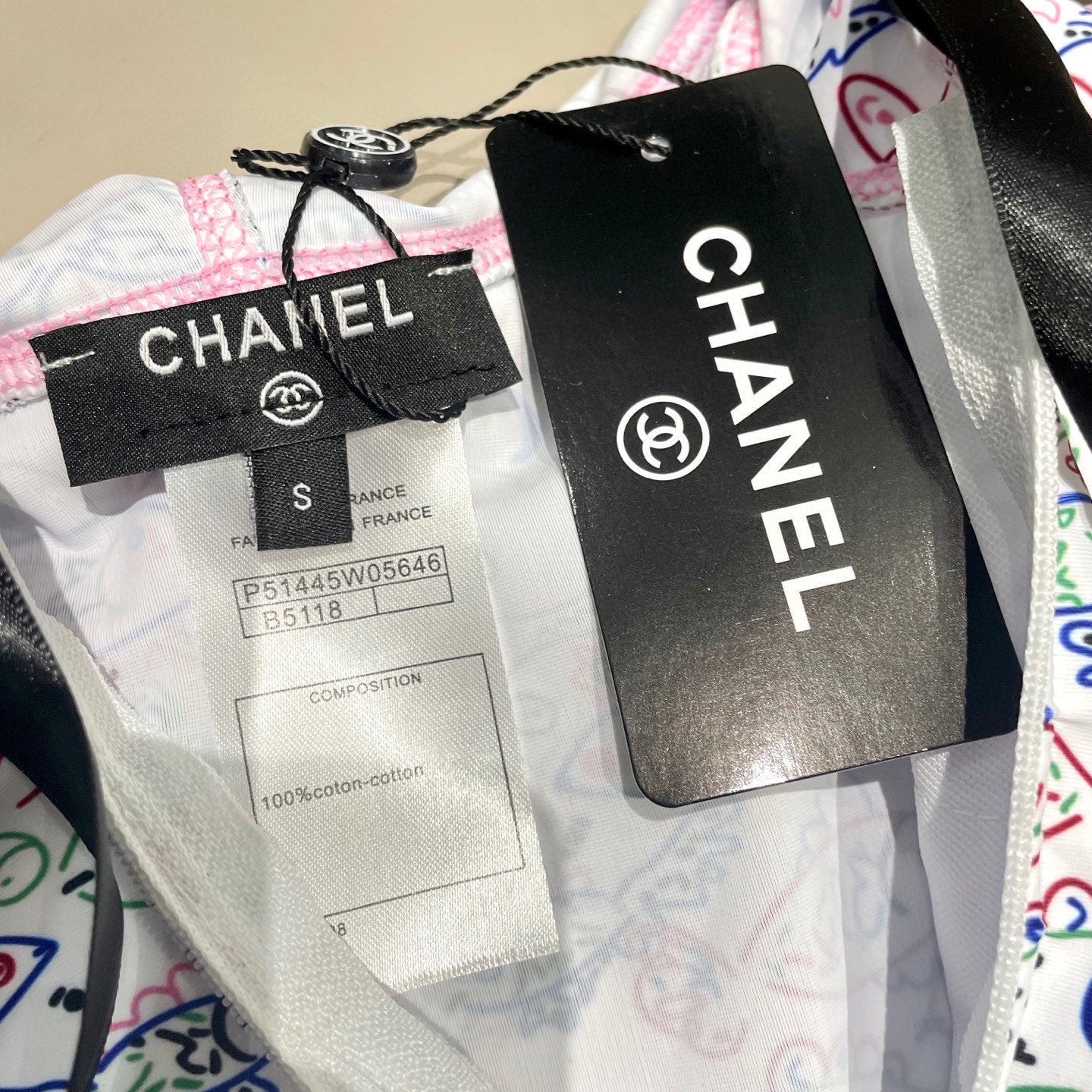 CHANEL BIKINI SWIMSUIT SET IN WHITE AND FISH COLORFUL PRINTED 604253