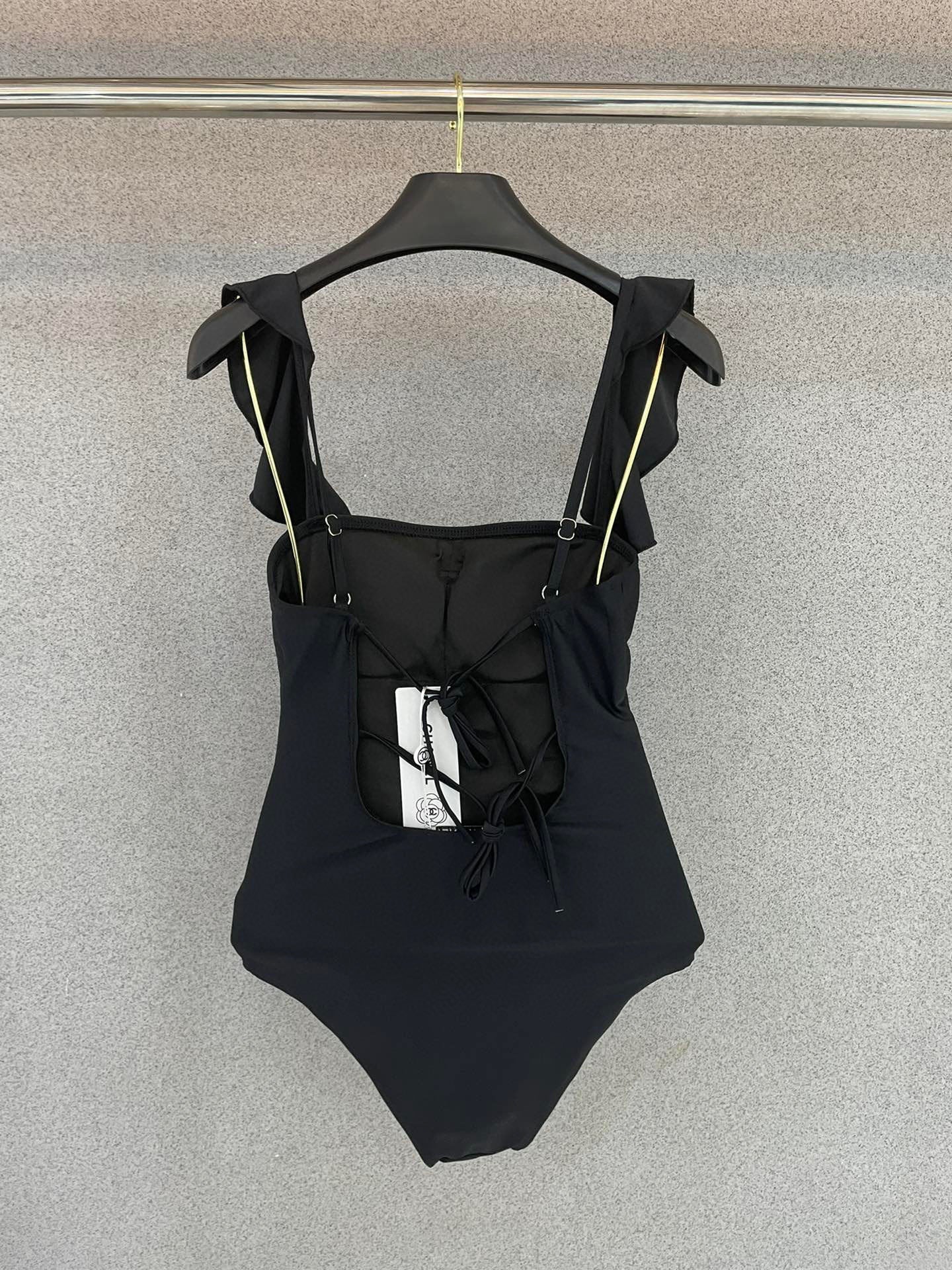 CHANEL BIKINI SWIMSUIT SET IN BLACK ATTACHED WITH GOLD METAL LOGO 615196