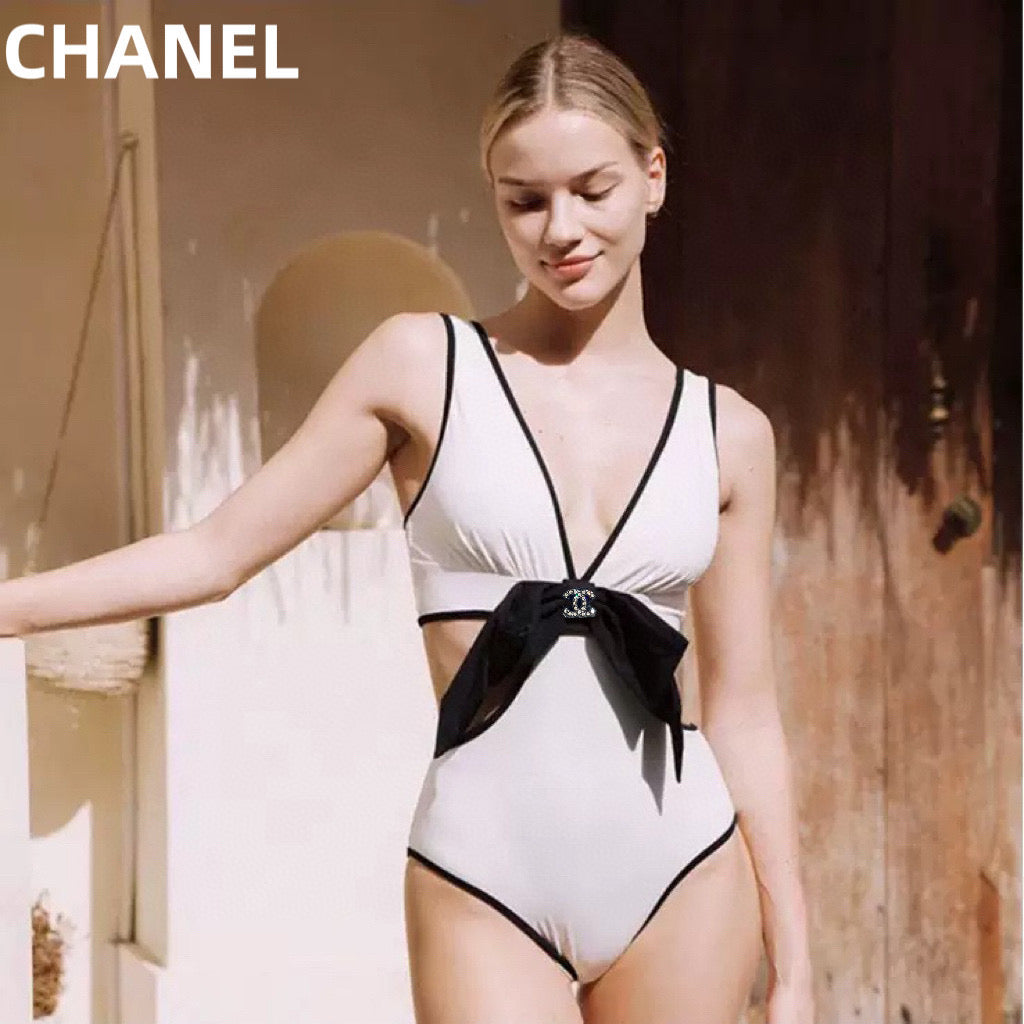 CHANEL BIKINI SWIMSUIT SET IN WHITE AND BOW BLACK 622186