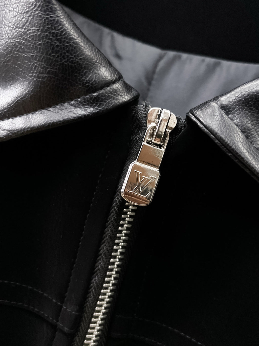 LOUIS VUITTON LV BLACK CALFSKIN JACKET 239522