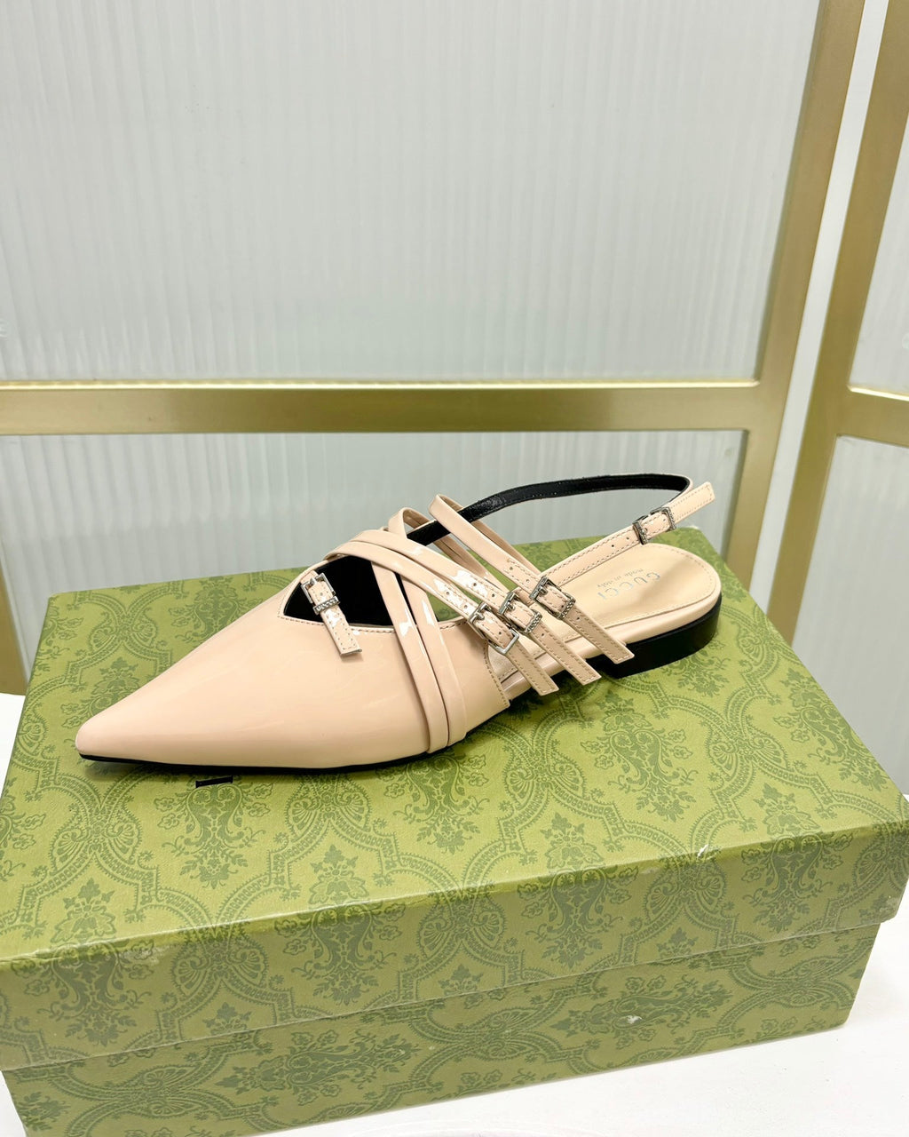 GUCCI STRAPPY FLAT SLINGBACK IN BEIGE CREAM GLOSSY CALFSKIN