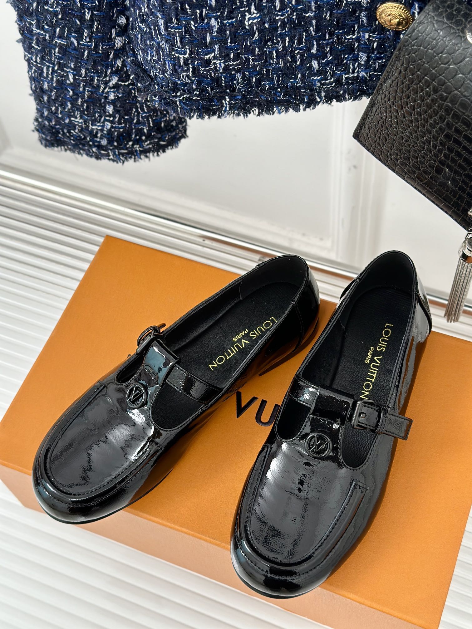 LOUIS VUITTON LV WOMEN SOHO FLAT MARY JANE IN BLACK CALFSKIN