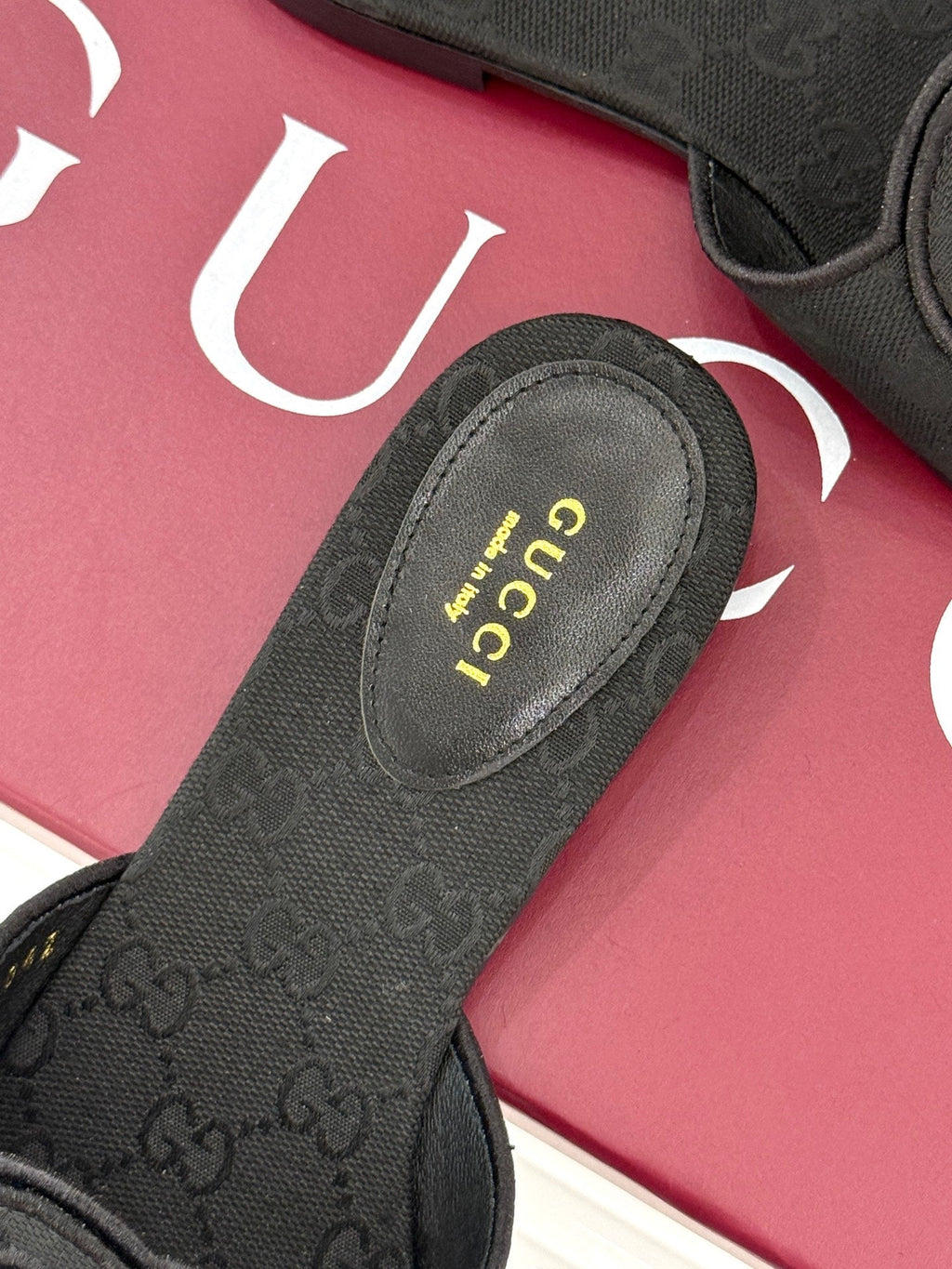 GUCCI SLIDE SANDALS IN BLACK FABRIC EMBOSSED LOGO STYLE 1