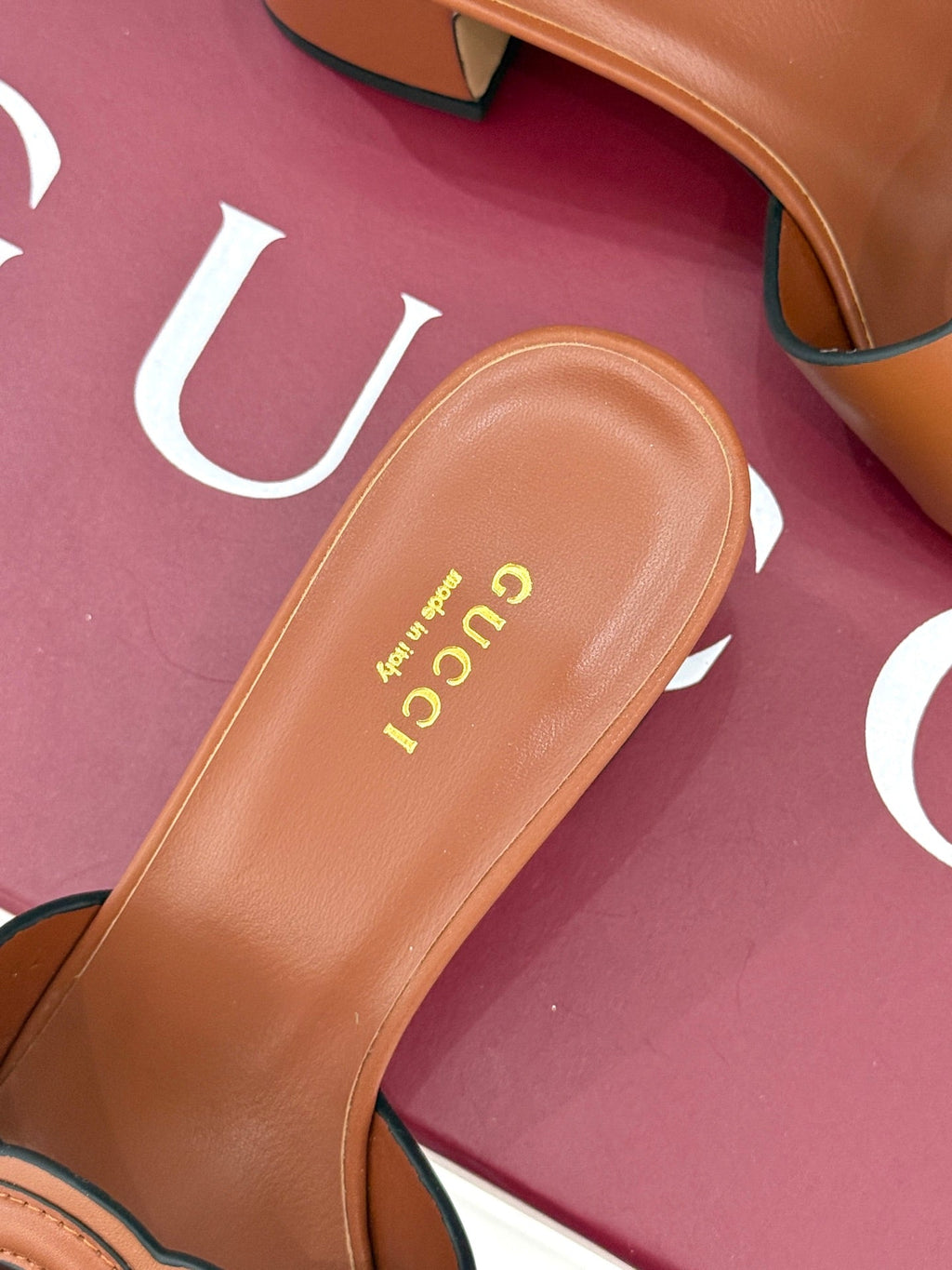 GUCCI MID-HEEL MULE IN RUST BROWN CALFSKIN
