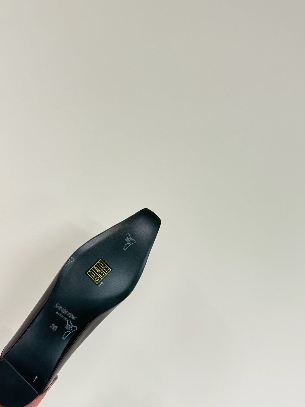 LOUIS VUITTON BALLERINA FLATS IN MAHAGANY RED PATENT CALFSKIN
