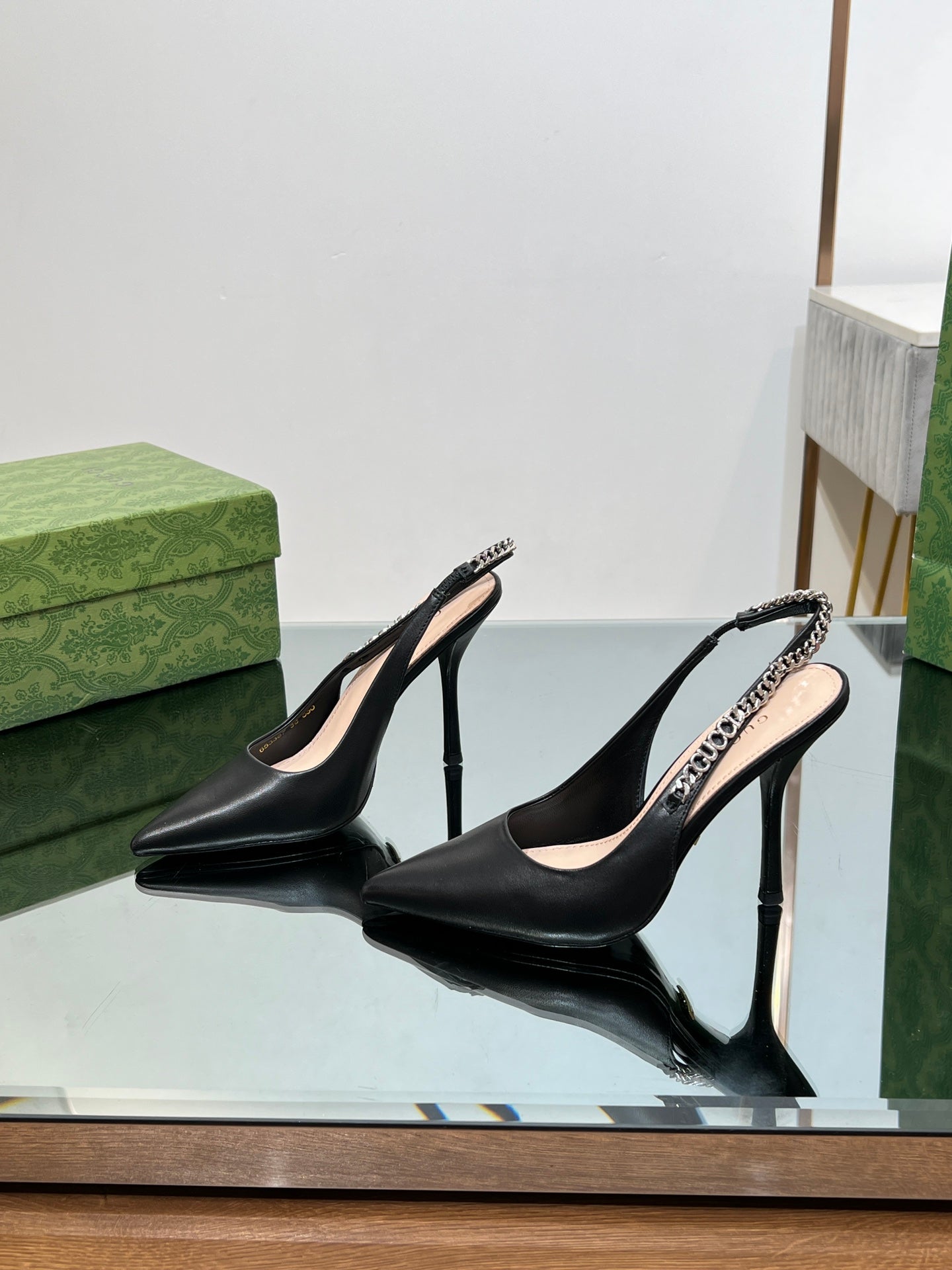 GUCCI SIGNORIA SLINGBACK PUMP BLACK LAMBSKIN