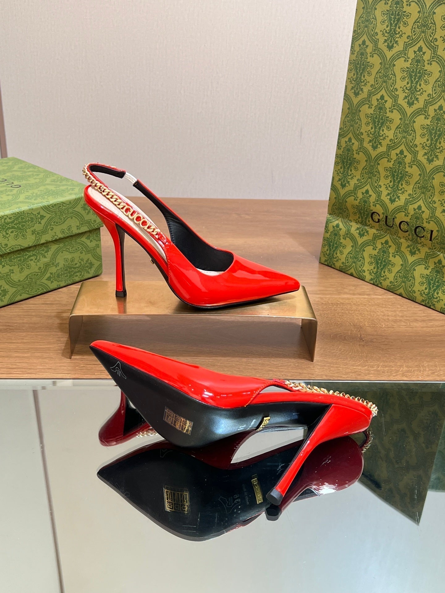 GUCCI SIGNORIA SLINGBACK PUMP CANDY LAMBSKIN