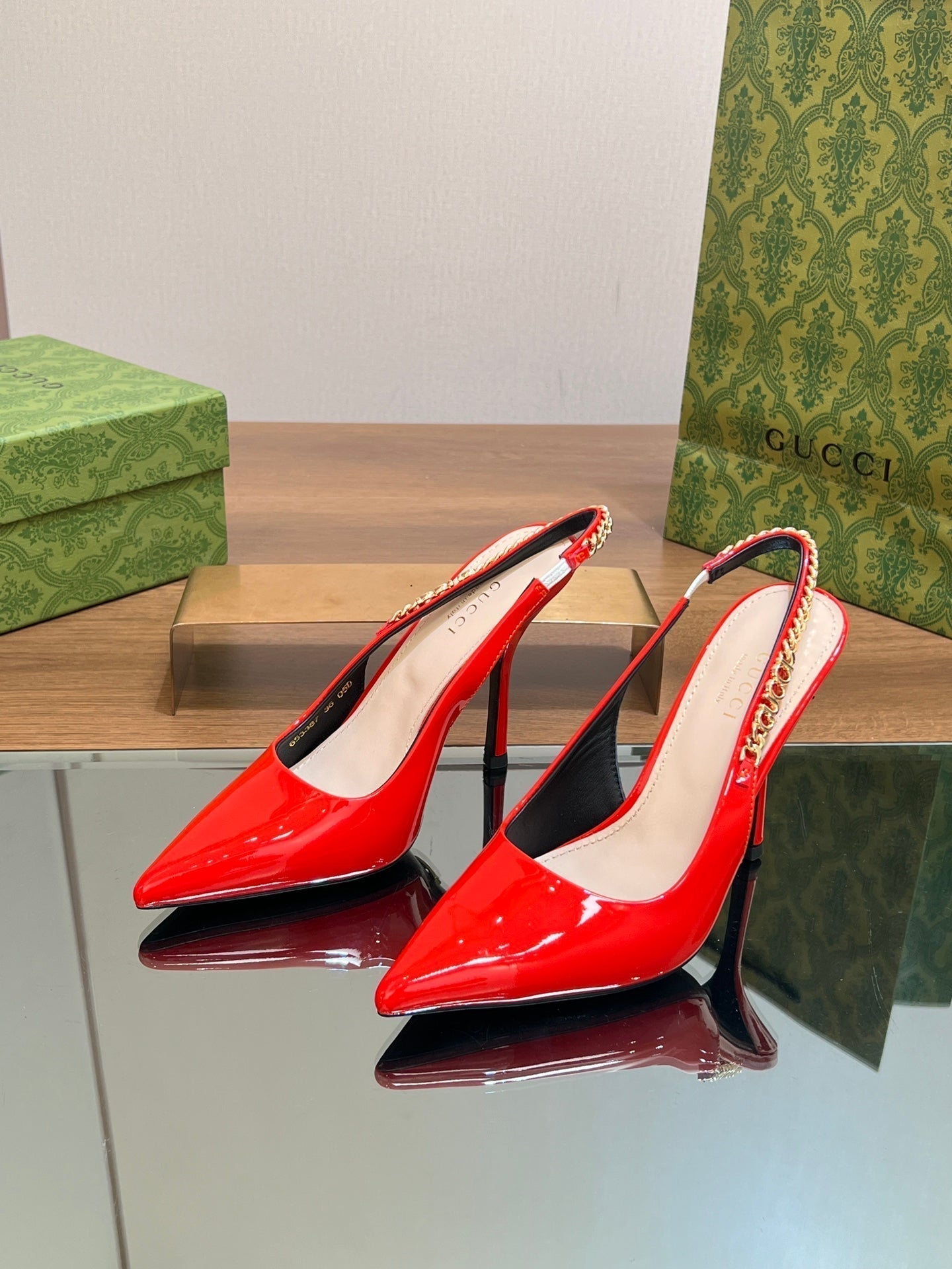 GUCCI SIGNORIA SLINGBACK PUMP CANDY LAMBSKIN
