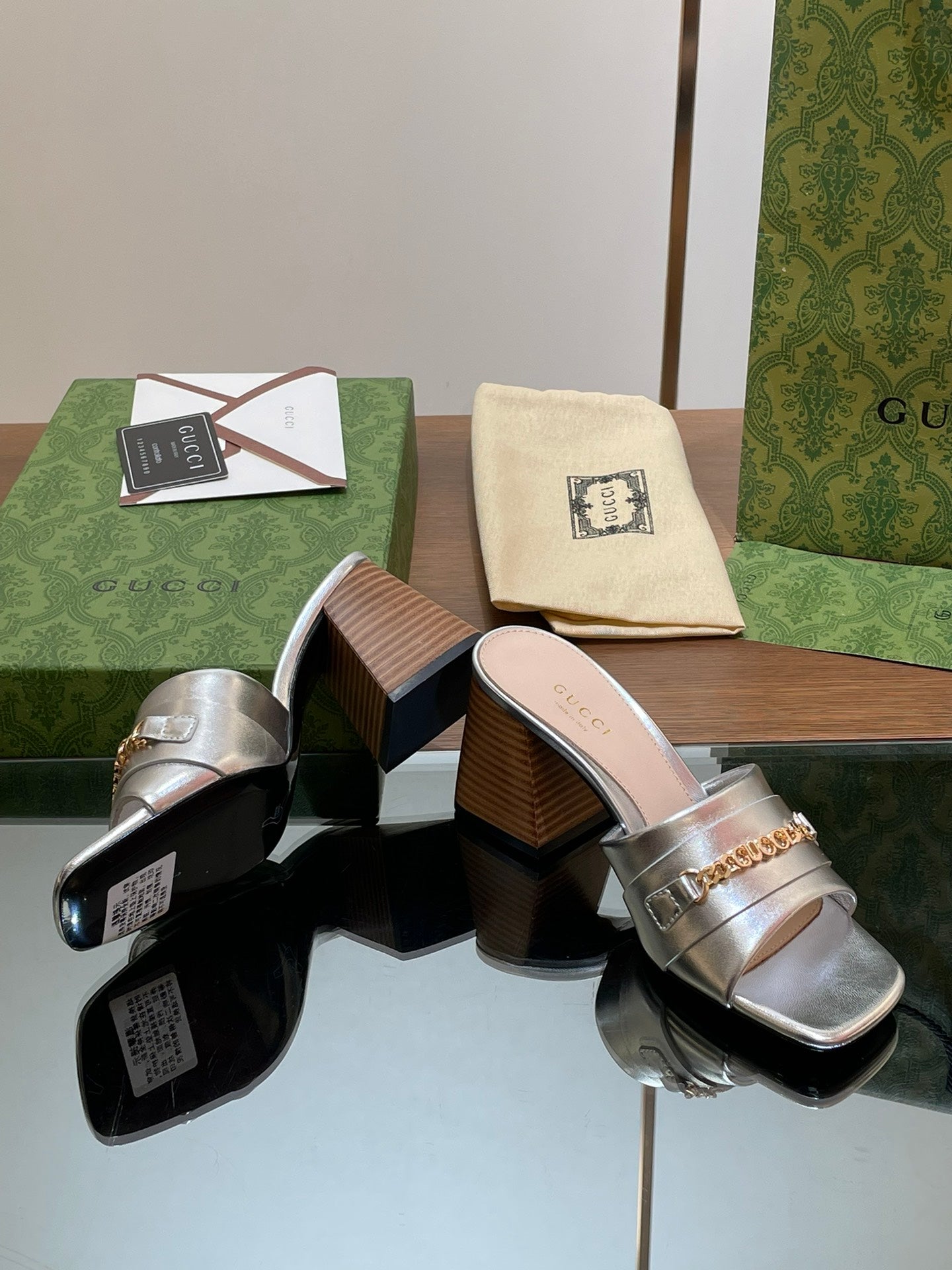 GUCCI SIGNORIA SLIDE SANDAL SILVER DENIM