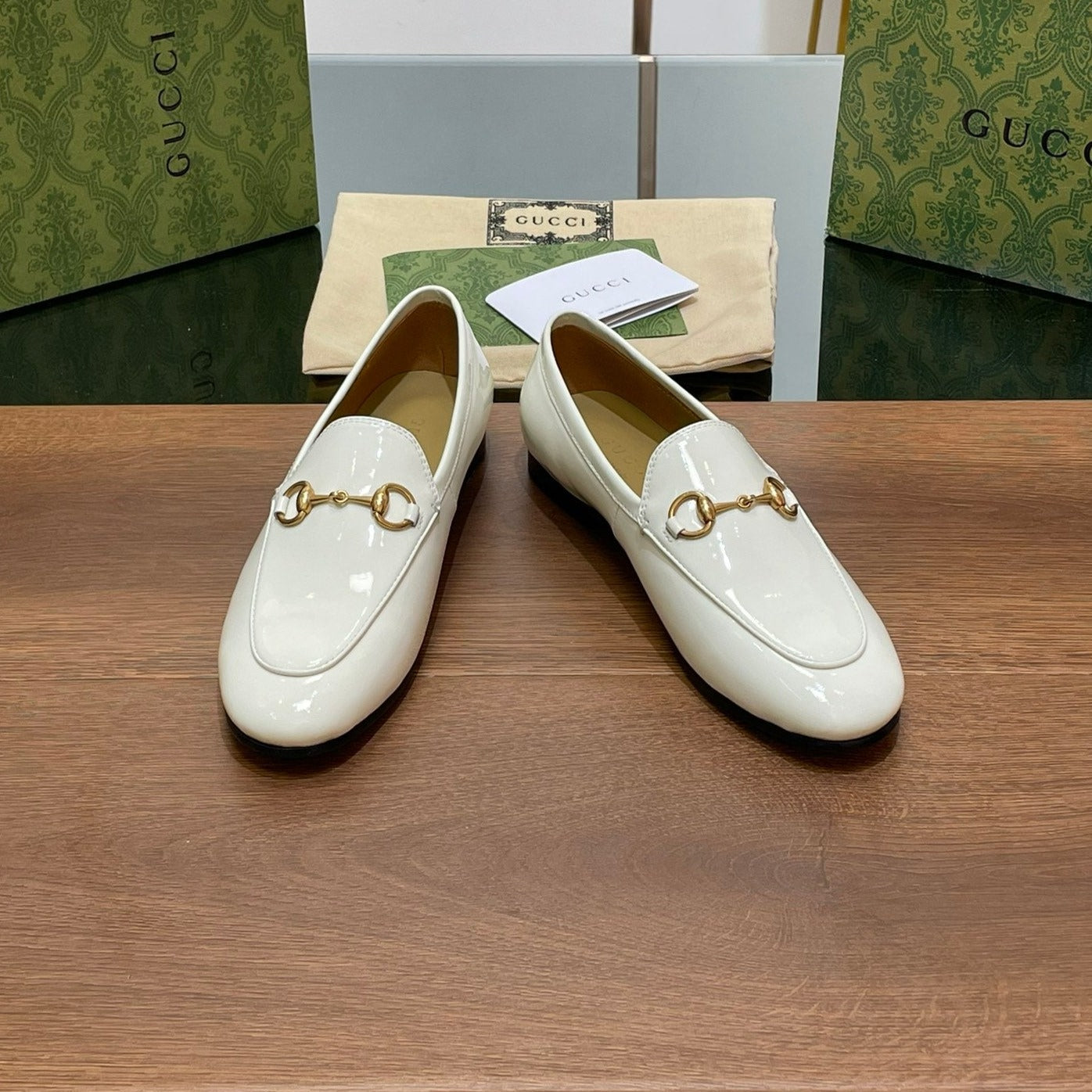 GUCCI JORDAAN LOAFER GLOSSY WHITE LAMBSKIN
