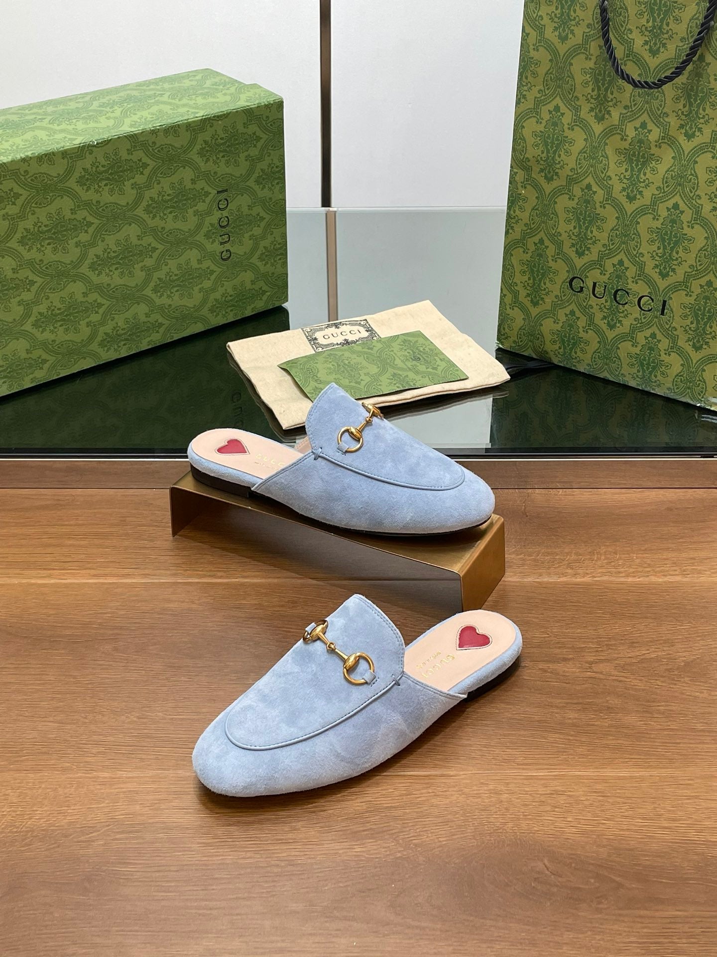 GUCCI HORSEBIT MULE IN LIGHT BLUE SUEDE WITH GOLD HARDWARE