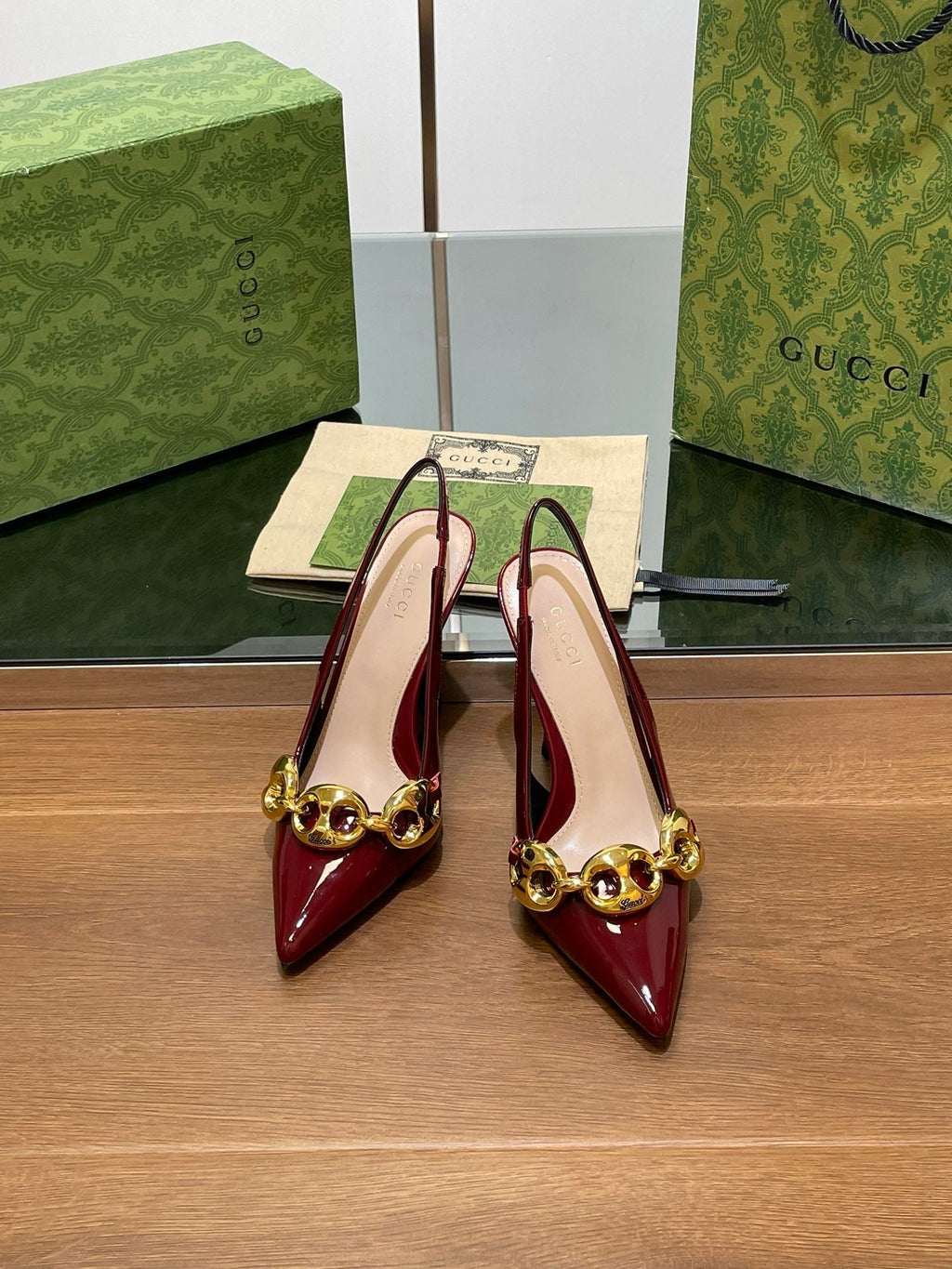 GUCCI HIGH SLINGBACK 10.5 CM IN WINE RED GLOSSY CALFSKIN WITH GOLD HARDWARE