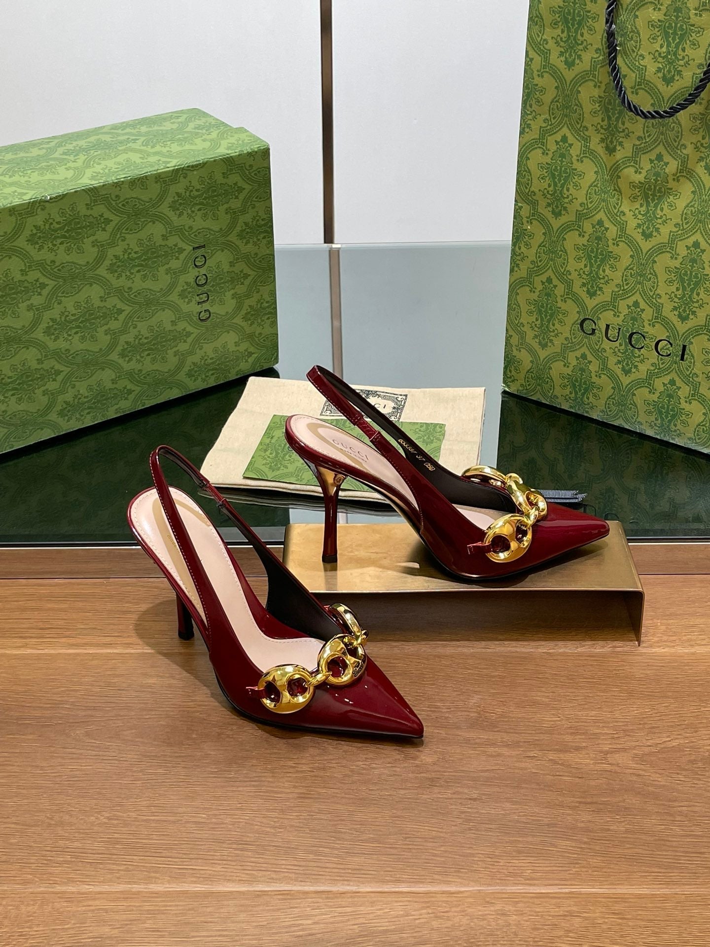 GUCCI HIGH SLINGBACK 10.5 CM IN WINE RED GLOSSY CALFSKIN WITH GOLD HARDWARE
