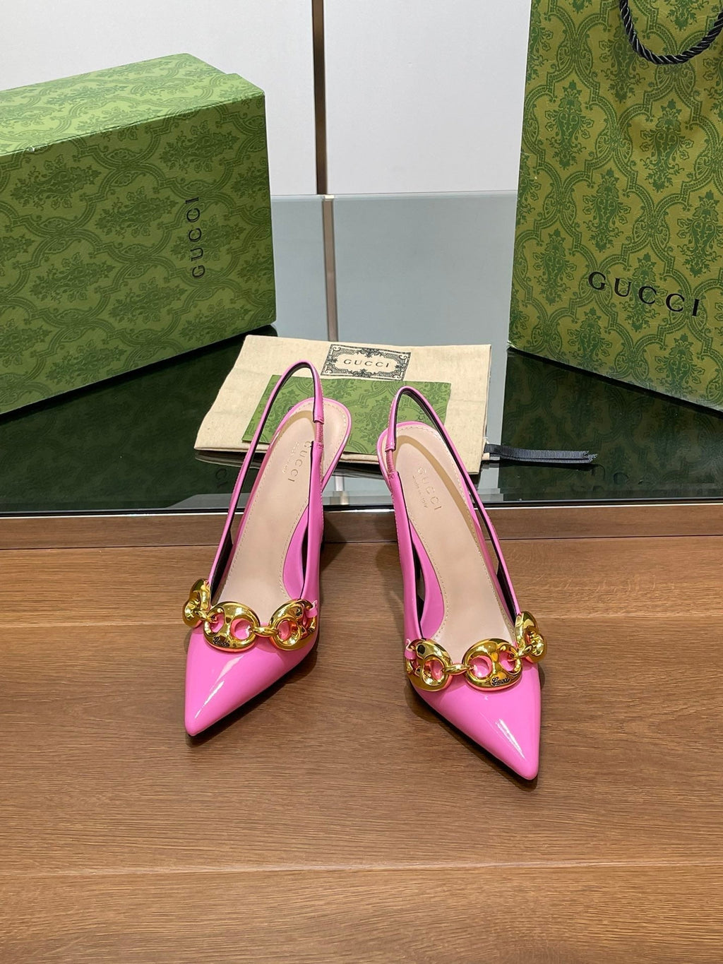 GUCCI HIGH SLINGBACK 10.5 CM IN FUSICA PINK GLOSSY CALFSKIN WITH GOLD HARDWARE