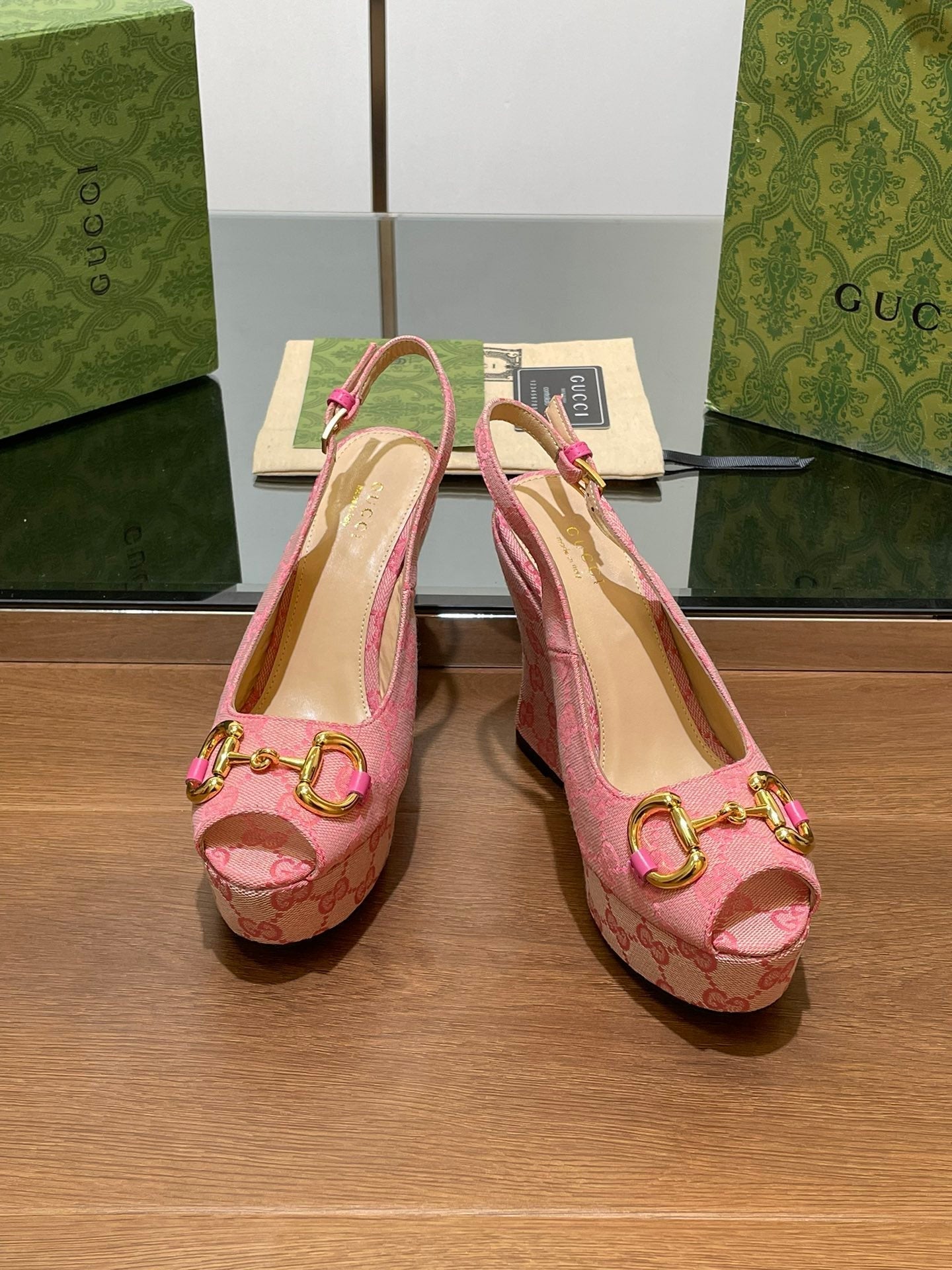 GUCCI WEDGE PLATFORM IN LIGHT PINK MONOGRAM JACQUARD FABRIC