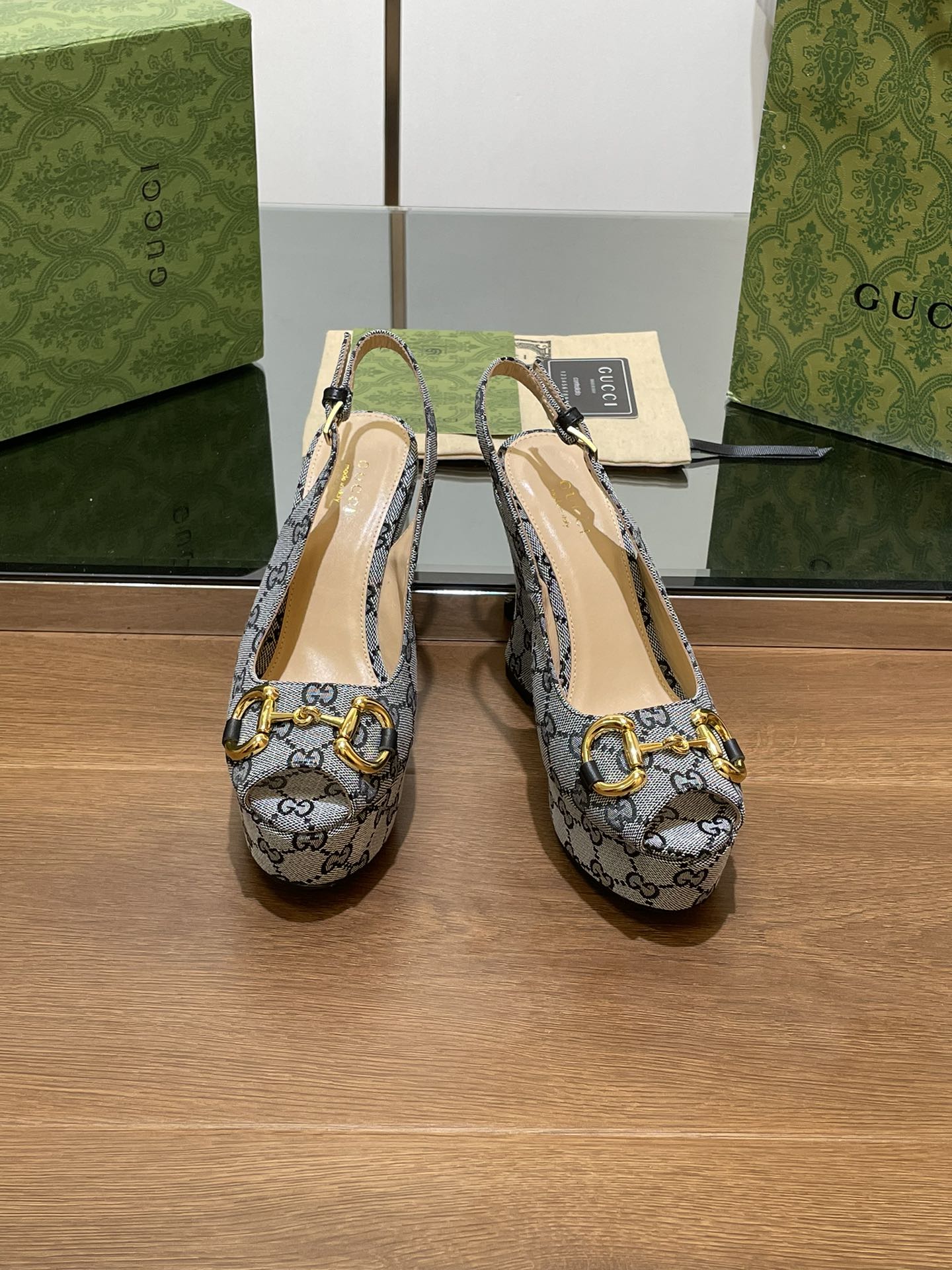 GUCCI WEDGE PLATFORM IN STEEL GREY MONOGRAM JACQUARD FABRIC