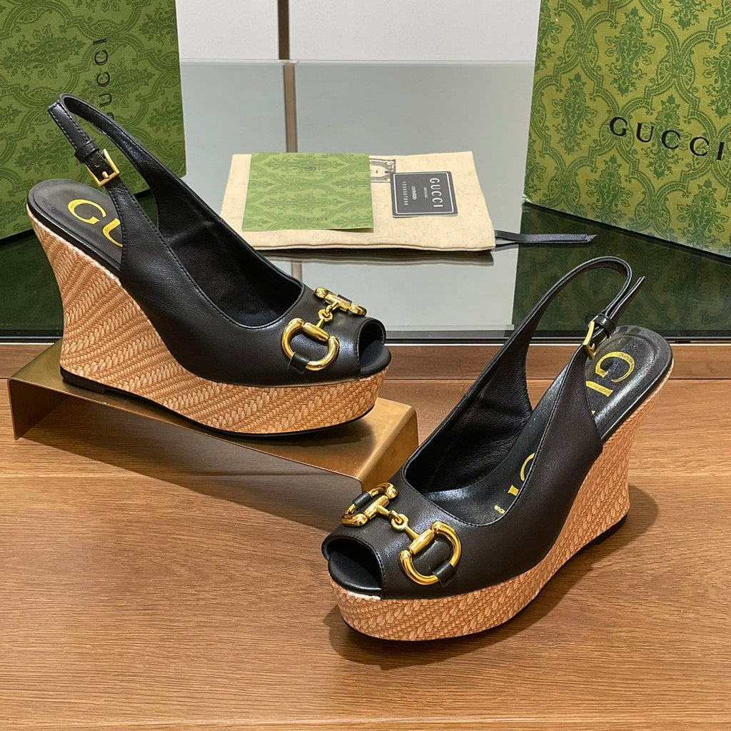GUCCI WEDGE PLATFORM IN BLACK CALFSKIN WITH GOLD HARDWARE