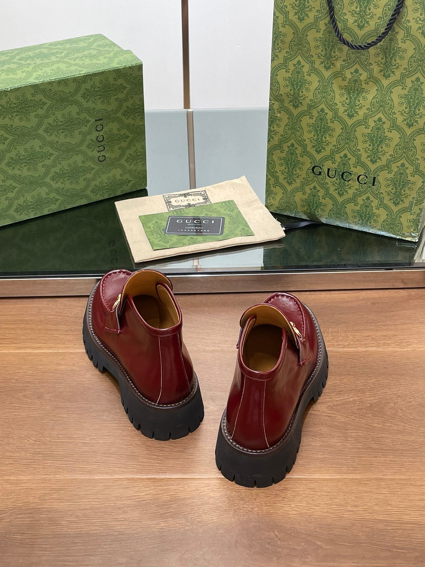 GUCCI HORSEBIT ANKLE BOOTS 4.5CM IN BURGUNDY RED CALFSKIN