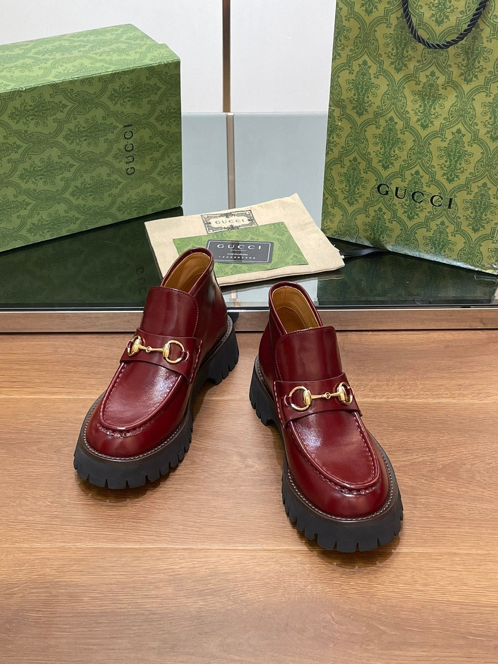 GUCCI HORSEBIT ANKLE BOOTS 4.5CM IN BURGUNDY RED CALFSKIN