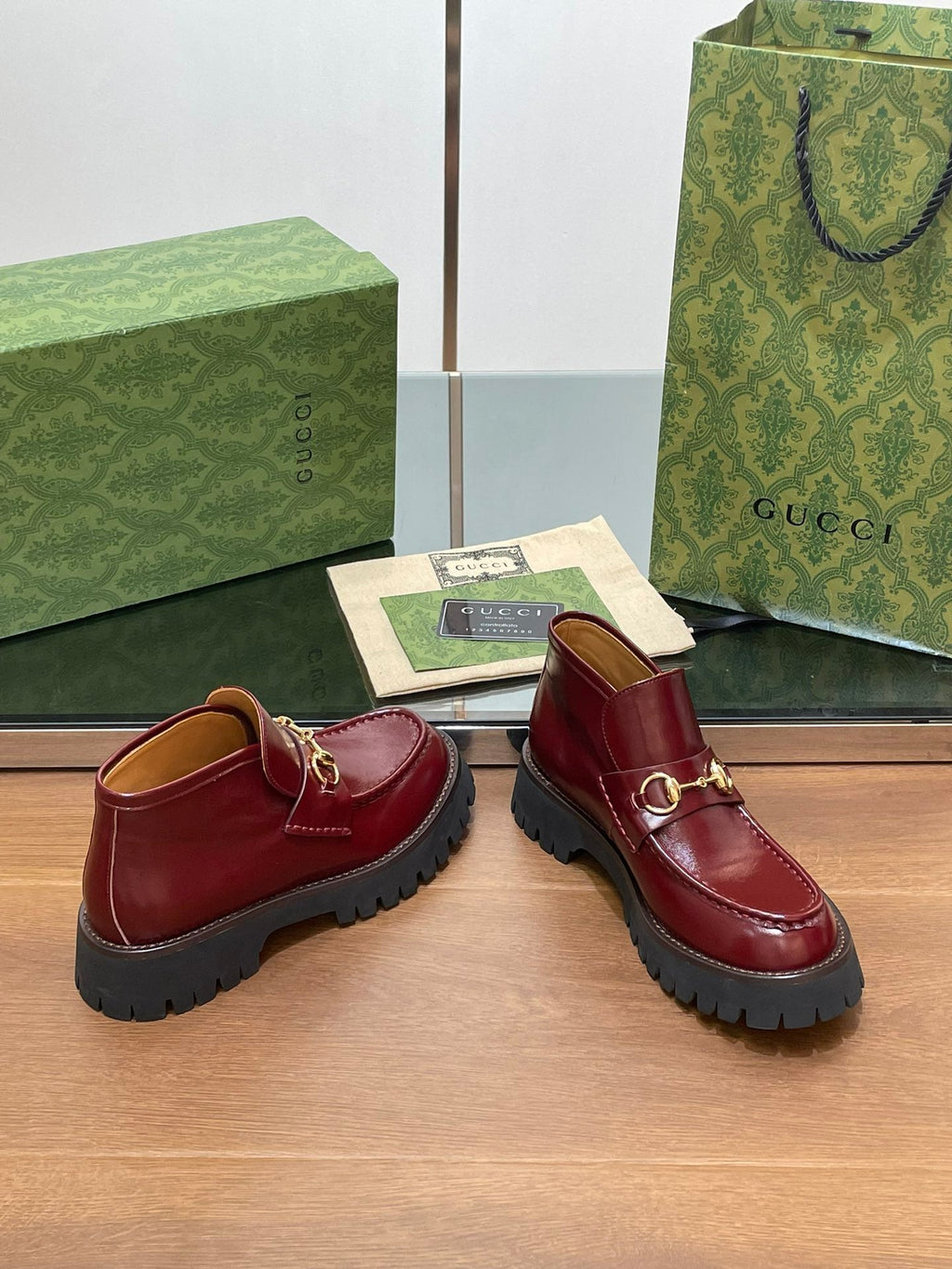 GUCCI HORSEBIT ANKLE BOOTS 4.5CM IN BURGUNDY RED CALFSKIN