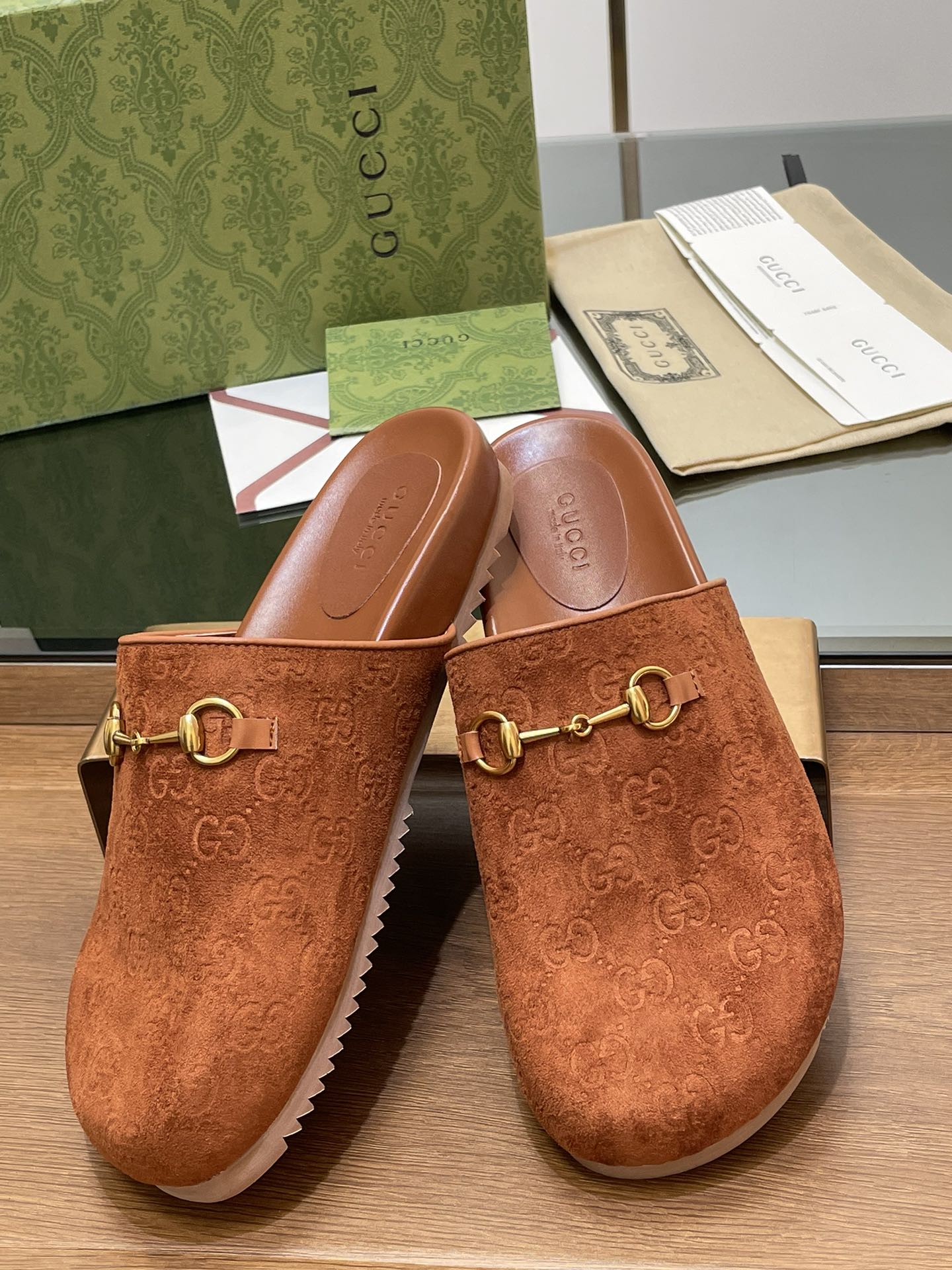 GUCCI HORSEBIT MULE IN BURNT ORANGE EMBOSSED SUEDE AND SHEEPSKIN LINING