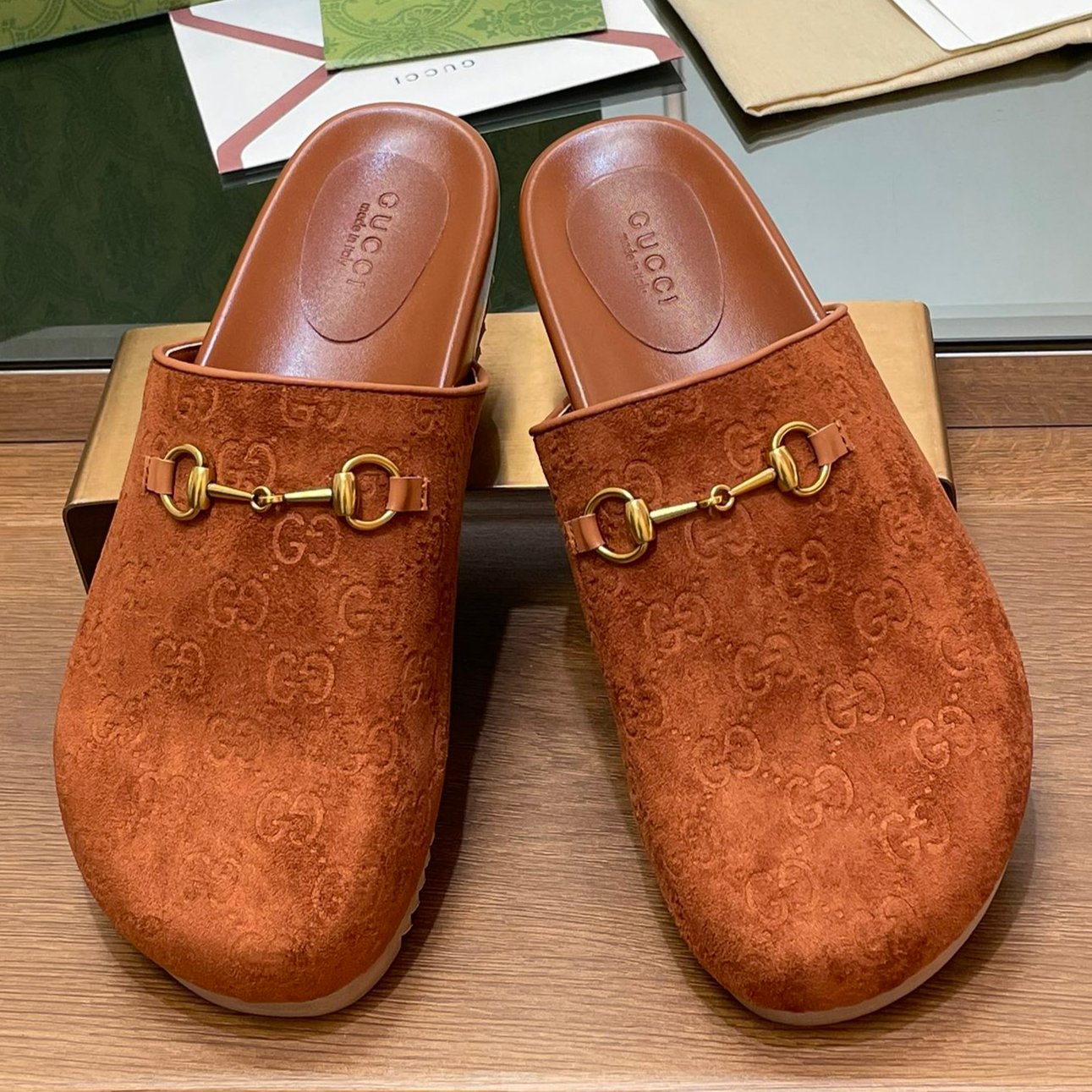GUCCI HORSEBIT MULE IN BURNT ORANGE EMBOSSED SUEDE AND SHEEPSKIN LINING