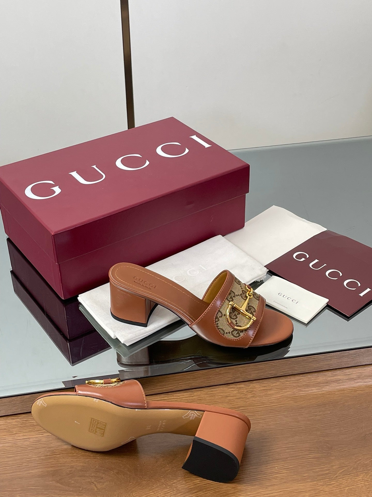GUCCI HIGH HEEL MULE 5.5 CM IN BROWN CALFSKIN MIX FABRIC AND GOLD HARDWARE