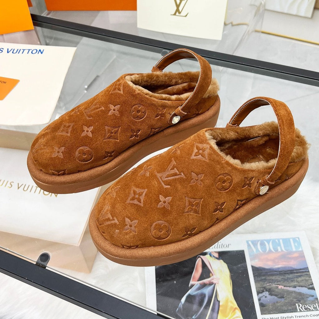 LOUIS VUITTON LV WOMEN'S COSY FLAT COMFORT CLOGS IN RUSSET BROWN MONOGRAM SUEDE