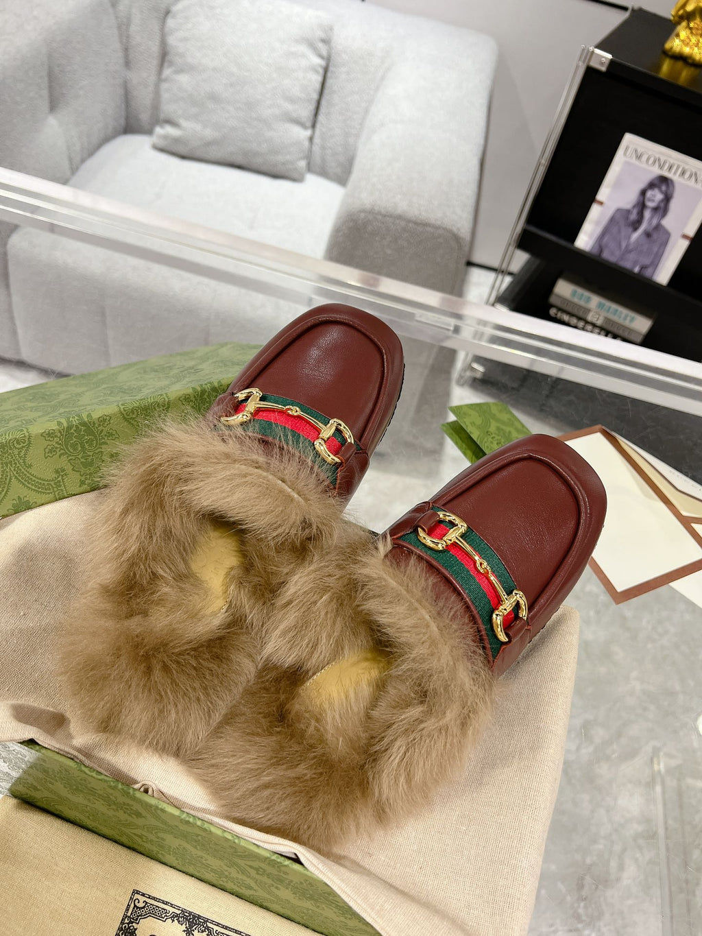 GUCCI HORSEBIT MULE WITH WEB IN WINE RED CALFSKIN MIX MINK FUR