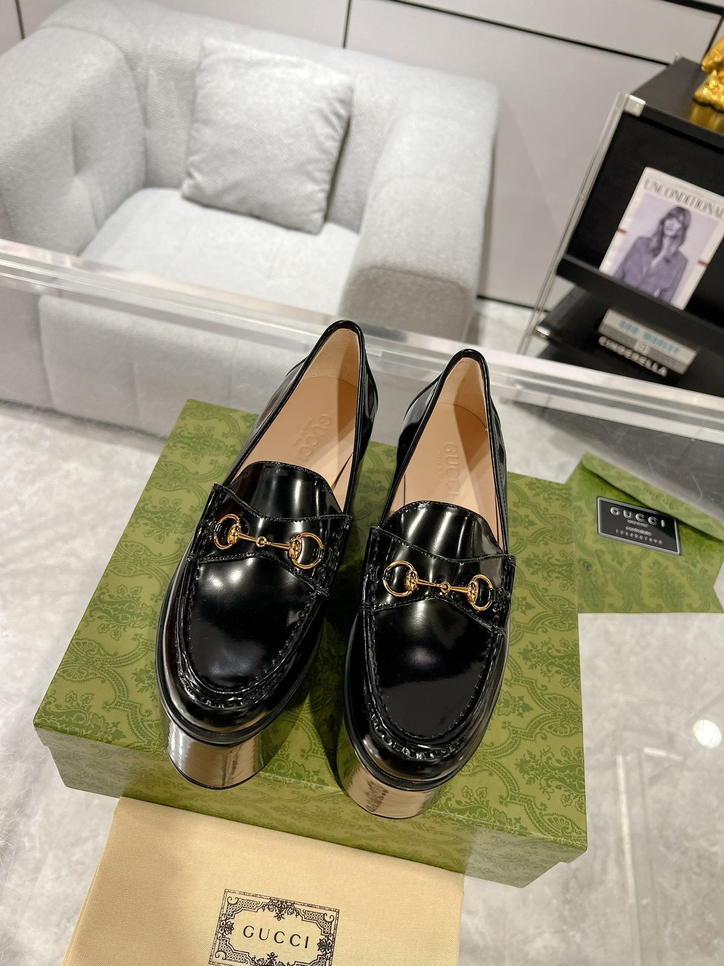 GUCCI HORSEBIT PLATFORM LOAFER GLOSSY BLACK CALFSKIN