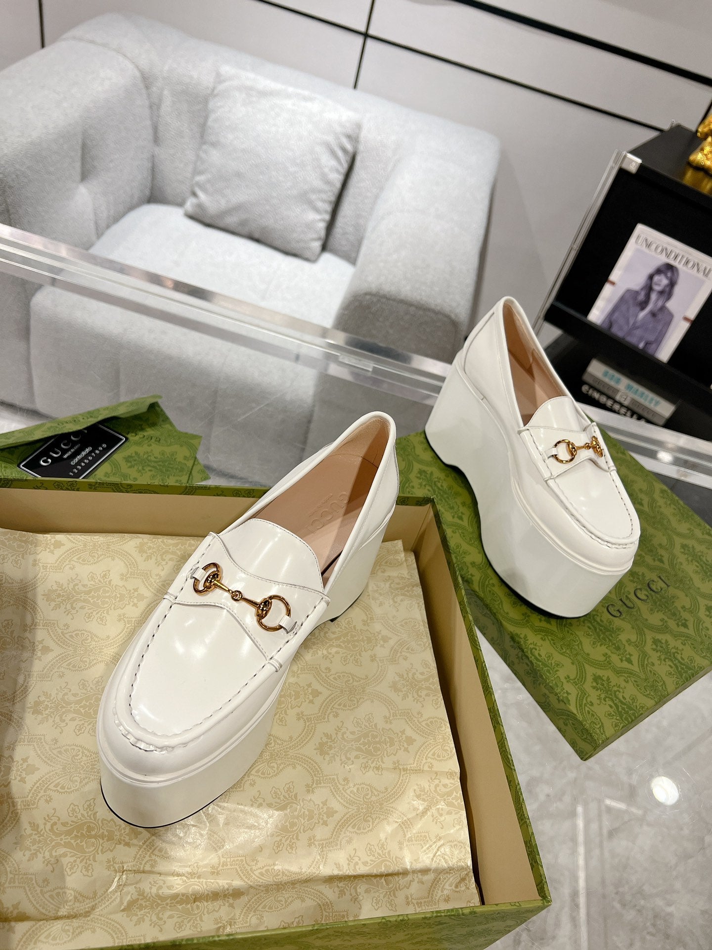 GUCCI HORSEBIT PLATFORM LOAFER WHITE CALFSKIN