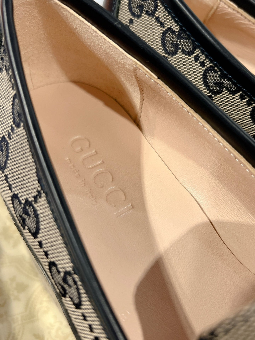 GUCCI HORSEBIT PLATFORM LOAFER BLACK CALFSKIN