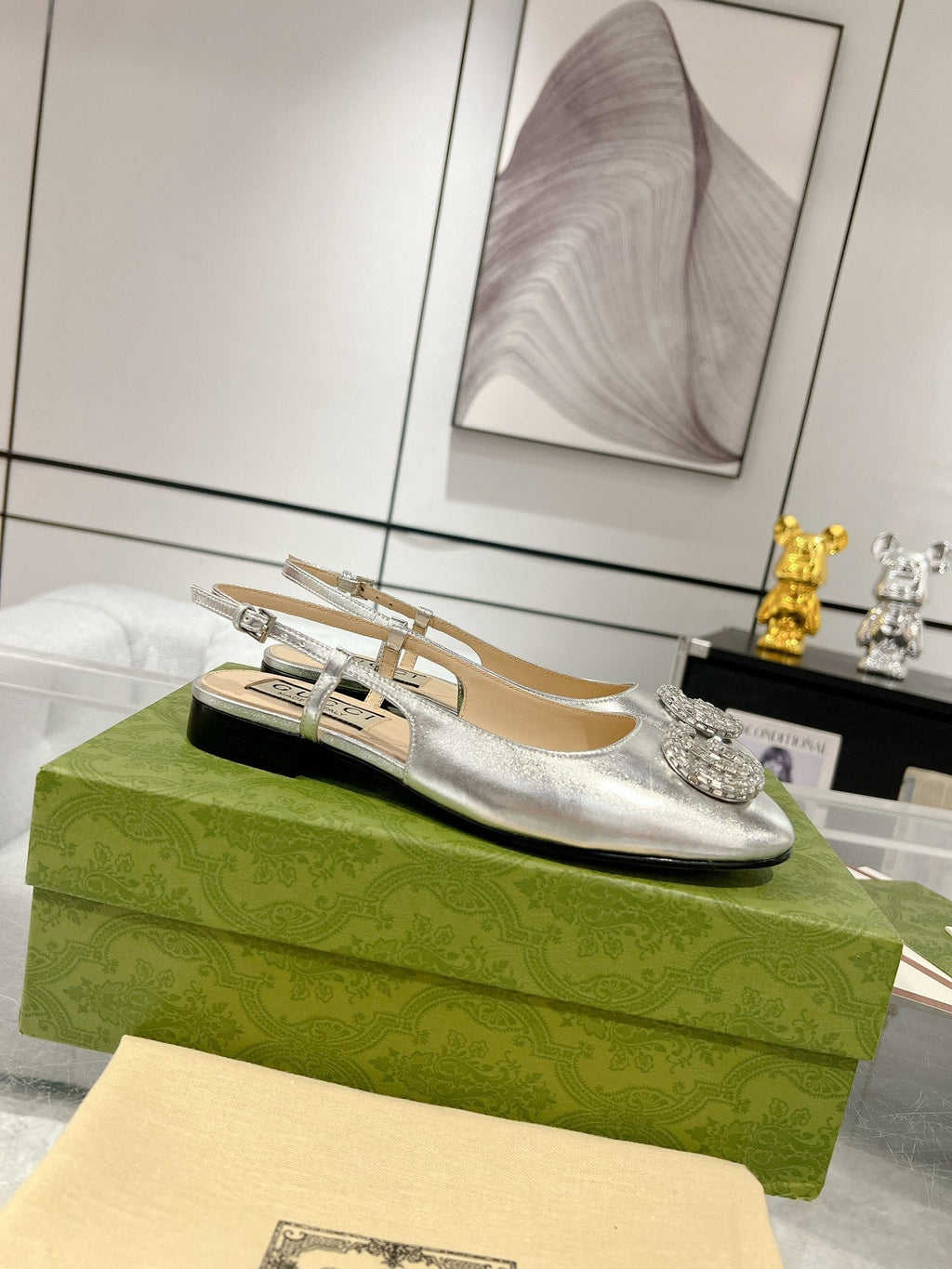 GUCCI METALIC SLINGBACK FLATS IN SILVER CALFSKIN