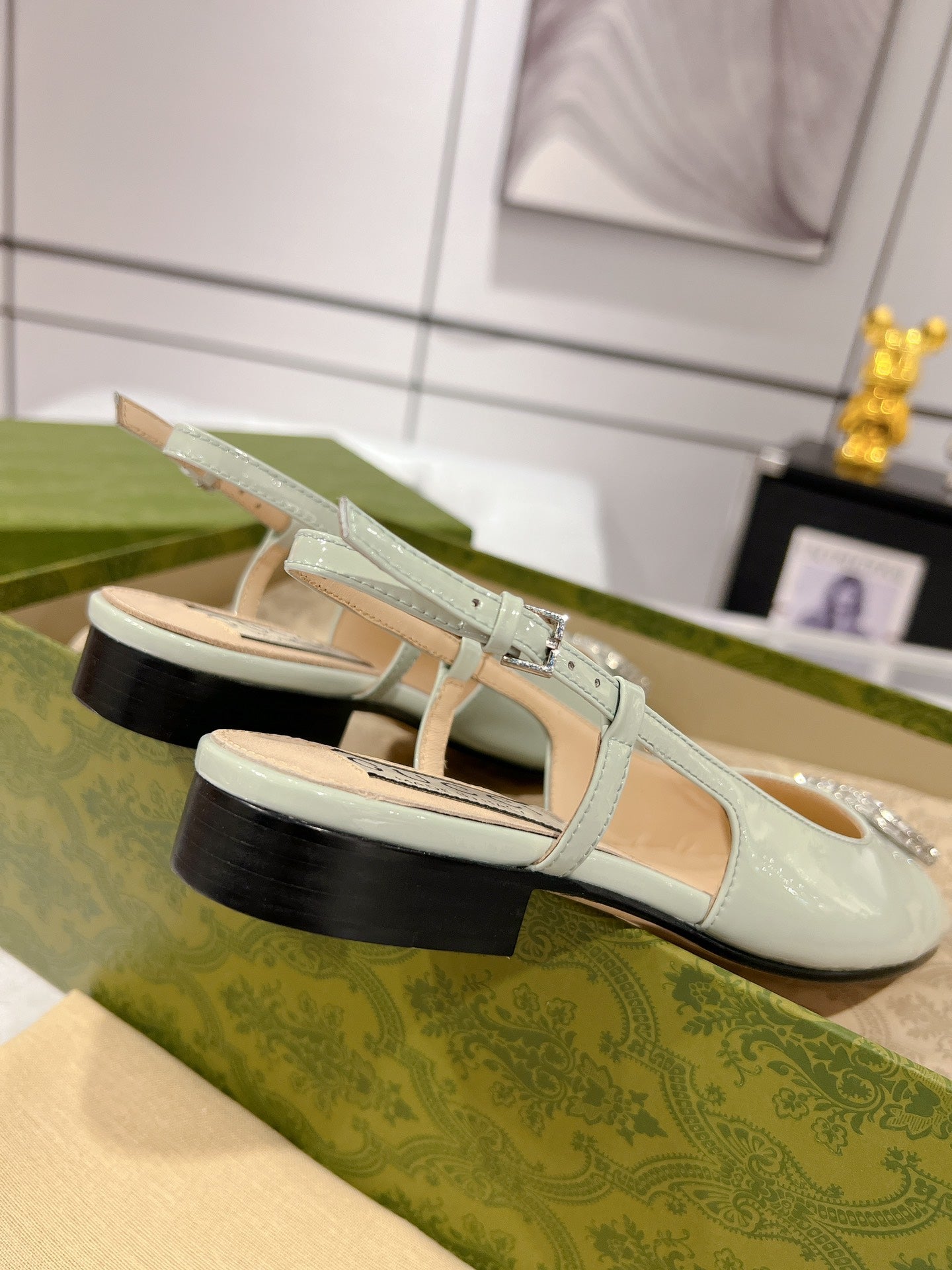 GUCCI METALIC SLINGBACK FLATS IN PISTACHIO GREEN CALFSKIN