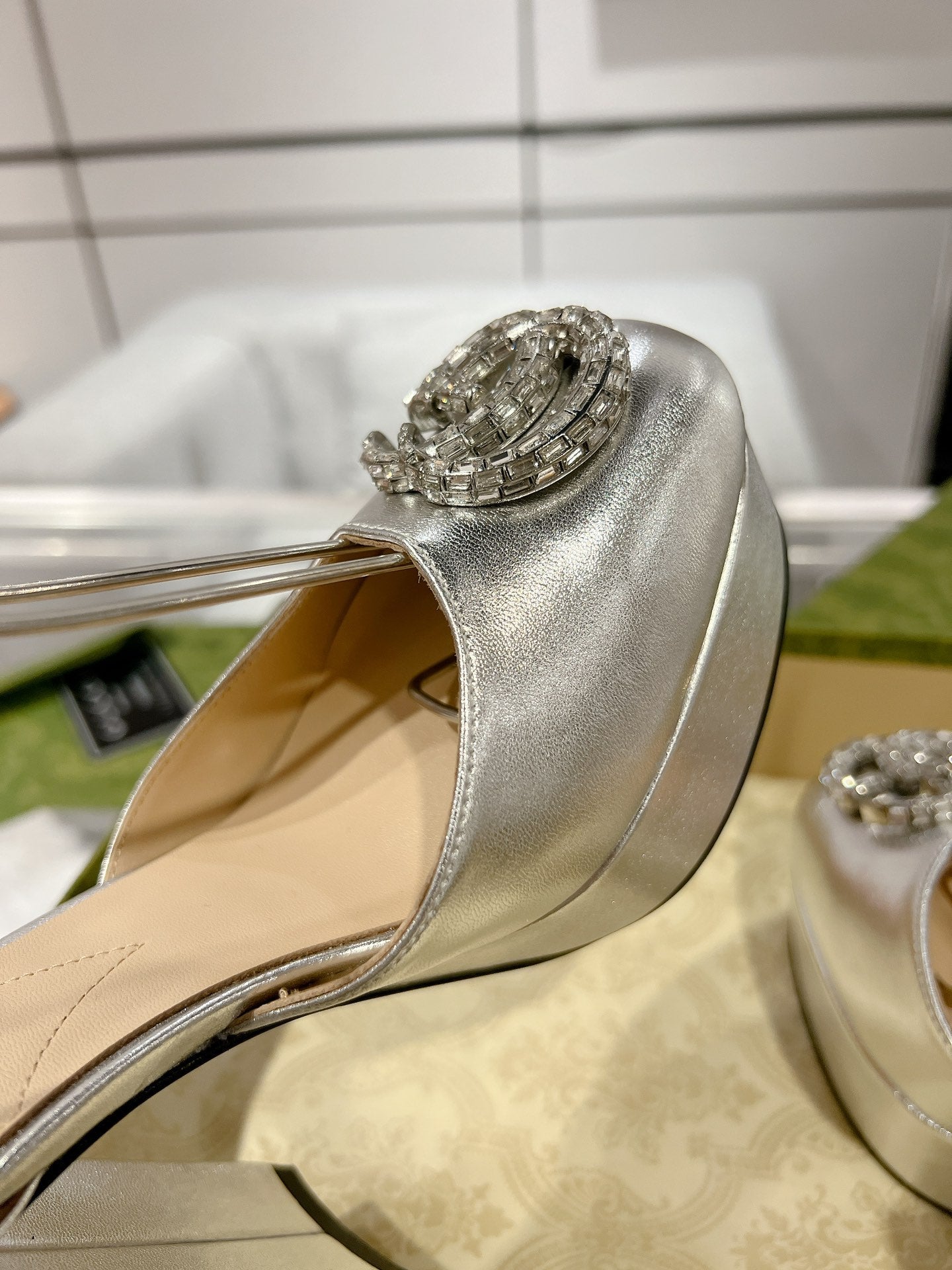 GUCCI CRYSTALS PLATFORM PUMPS SILVER CALFSKIN