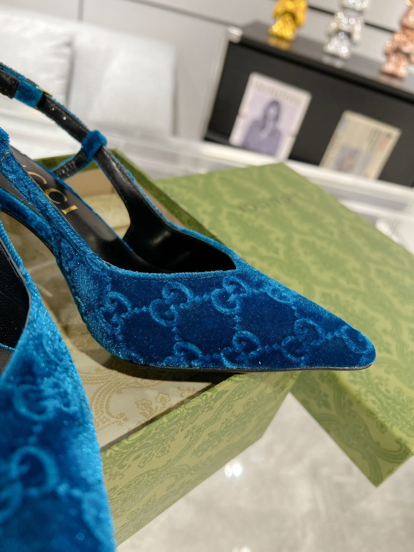 GUCCI SLINGBACK HIGH HEEL PUMP AZURE VELVET